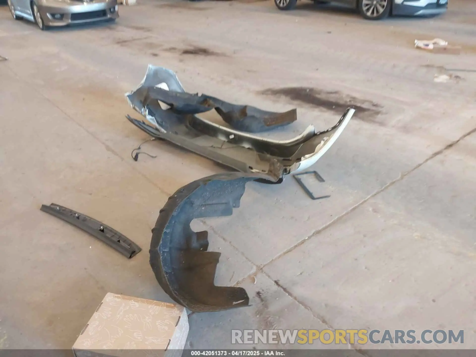 12 Photograph of a damaged car 3VWG57AU4LM009941 VOLKSWAGEN GOLF 2020