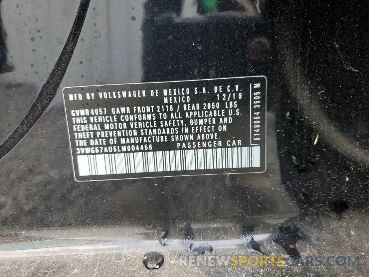 12 Photograph of a damaged car 3VWG57AU5LM004456 VOLKSWAGEN GOLF 2020