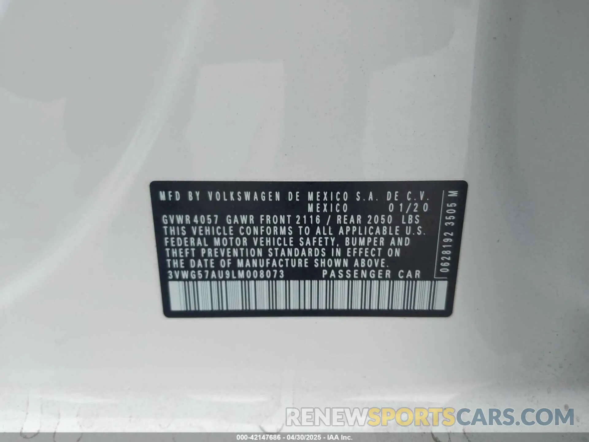 9 Photograph of a damaged car 3VWG57AU9LM008073 VOLKSWAGEN GOLF 2020