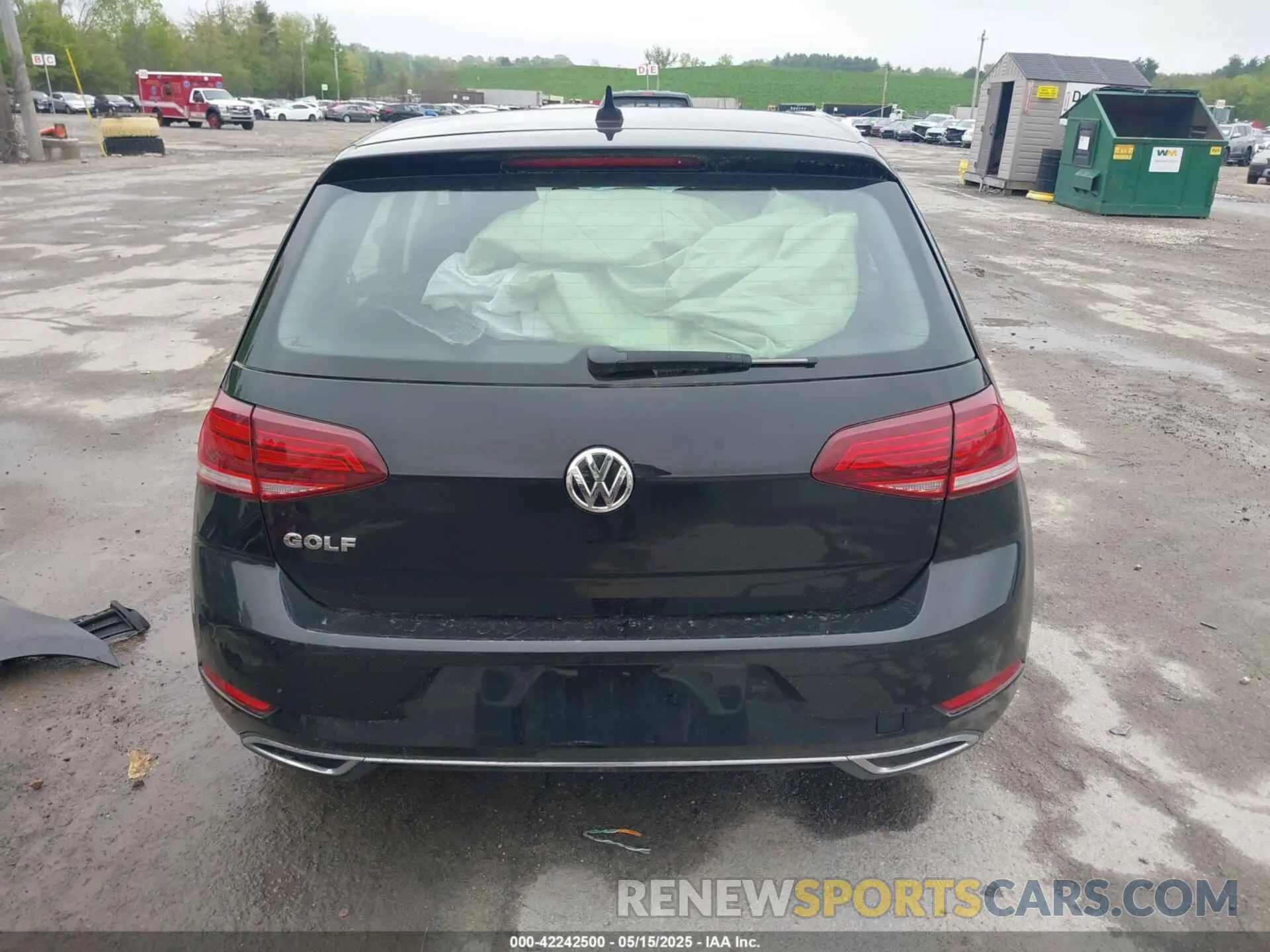 16 Photograph of a damaged car 3VWW57AU2LM009352 VOLKSWAGEN GOLF 2020