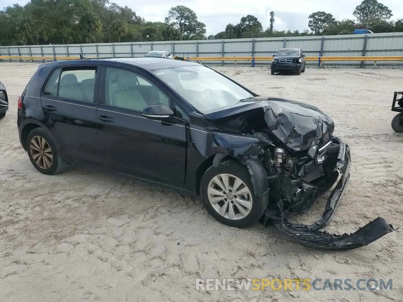 4 Photograph of a damaged car 3VWG57AU2MM007509 VOLKSWAGEN GOLF 2021