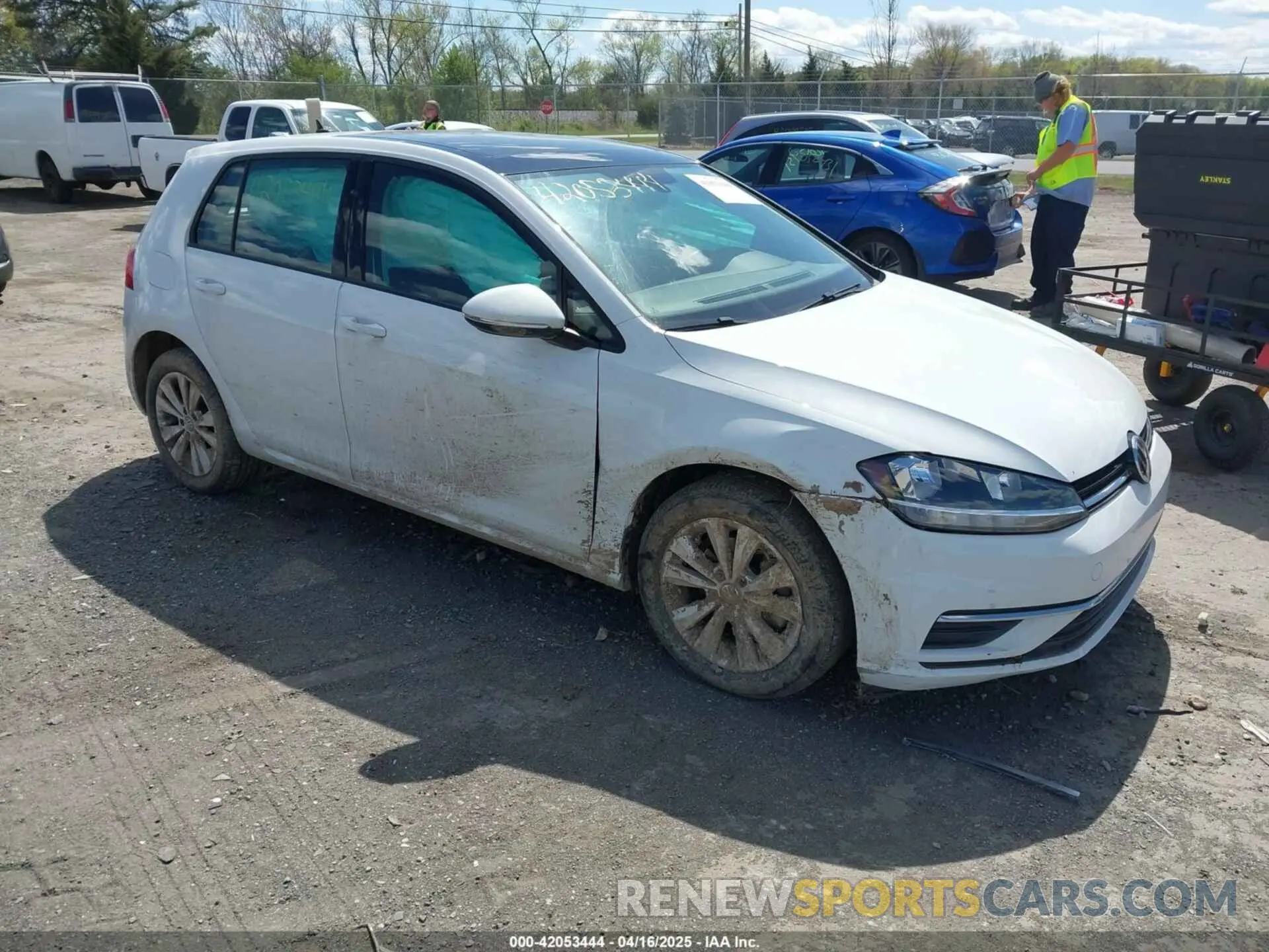 1 Photograph of a damaged car 3VWG57AU4MM008113 VOLKSWAGEN GOLF 2021