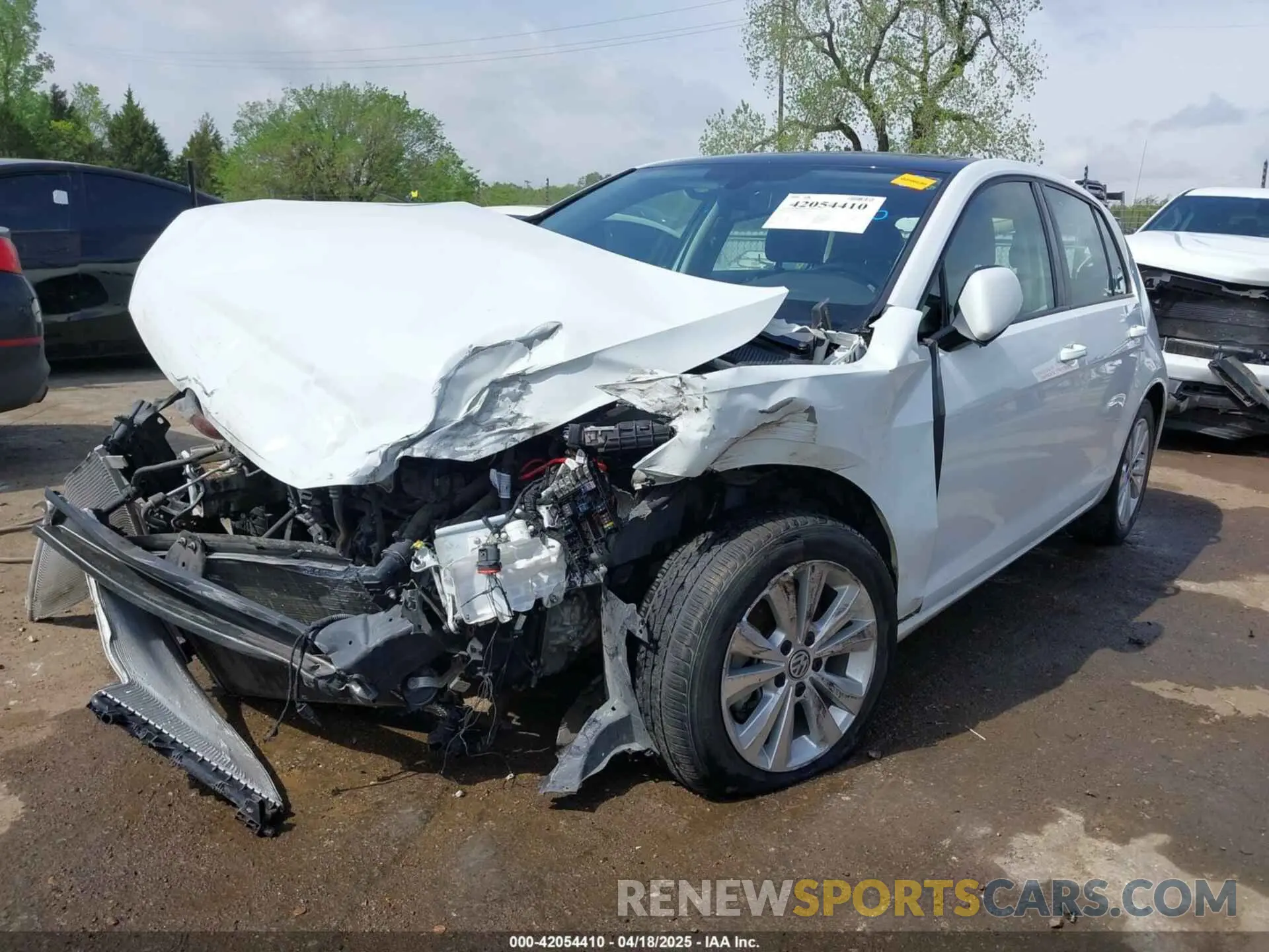 2 Photograph of a damaged car 3VWG57AU7MM003388 VOLKSWAGEN GOLF 2021