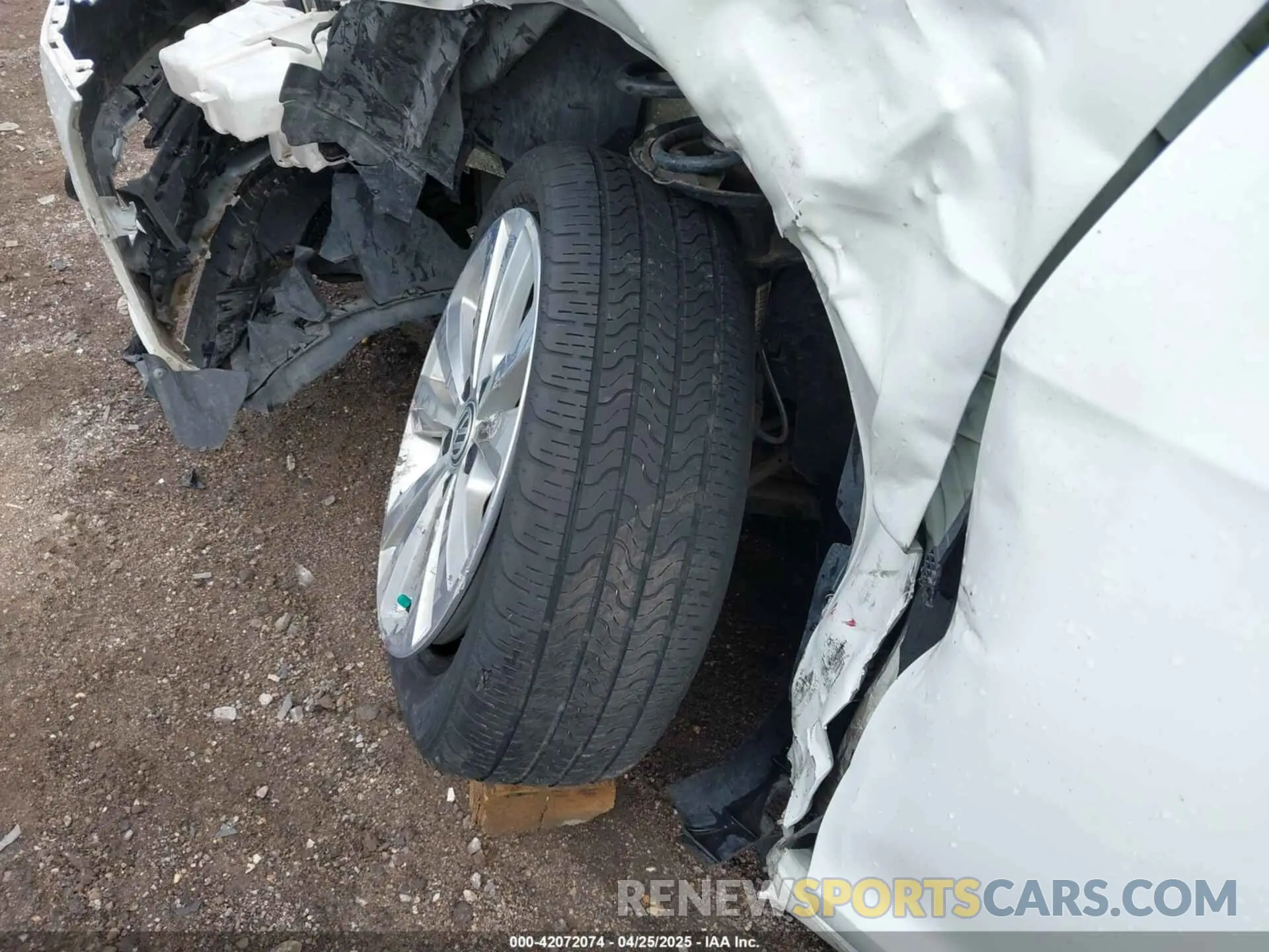 18 Photograph of a damaged car 3VWG57AU9MM001027 VOLKSWAGEN GOLF 2021