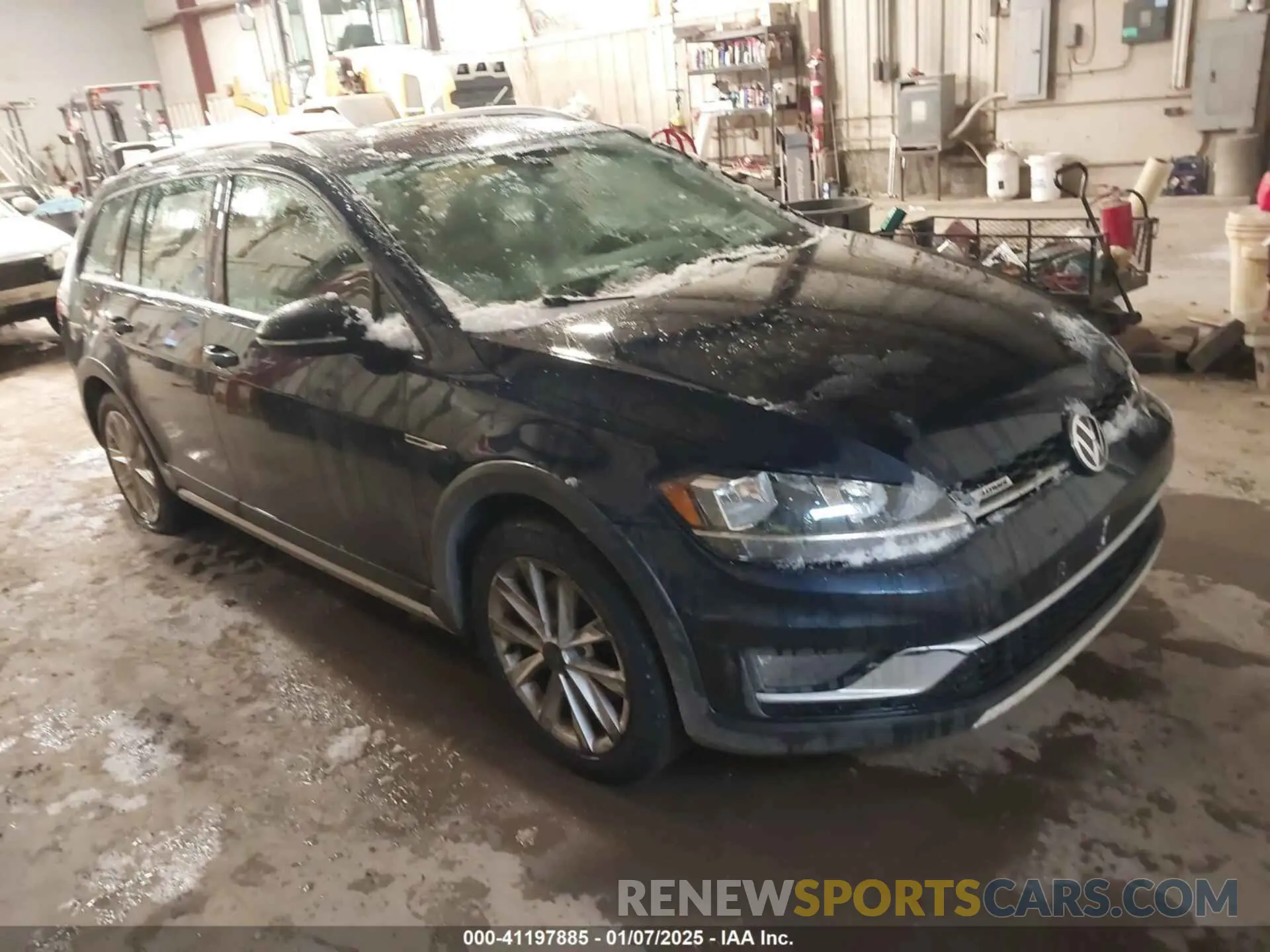 1 Photograph of a damaged car 3VWH17AU7KM513463 VOLKSWAGEN GOLF ALLTRACK 2019