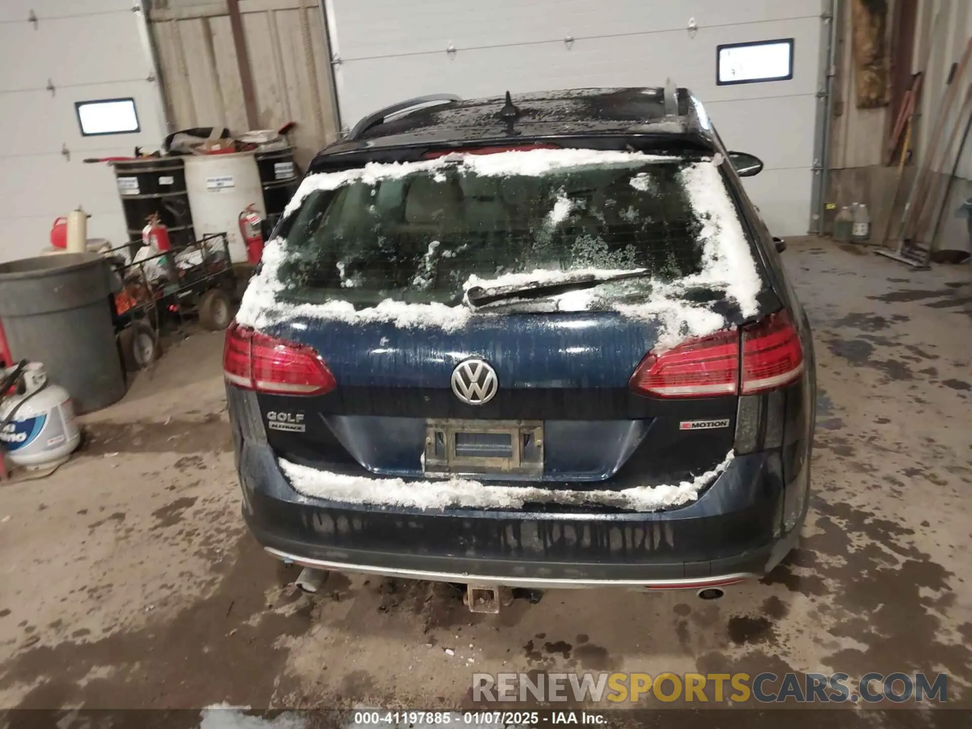 16 Photograph of a damaged car 3VWH17AU7KM513463 VOLKSWAGEN GOLF ALLTRACK 2019
