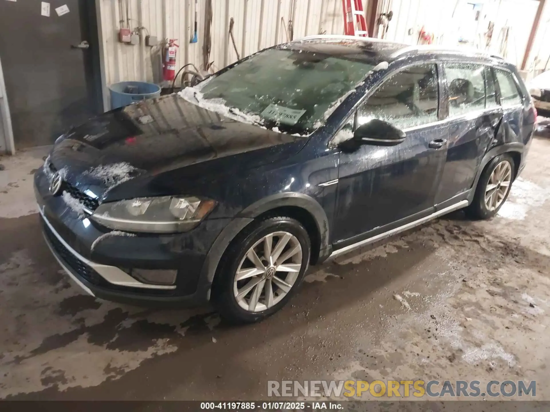 2 Photograph of a damaged car 3VWH17AU7KM513463 VOLKSWAGEN GOLF ALLTRACK 2019