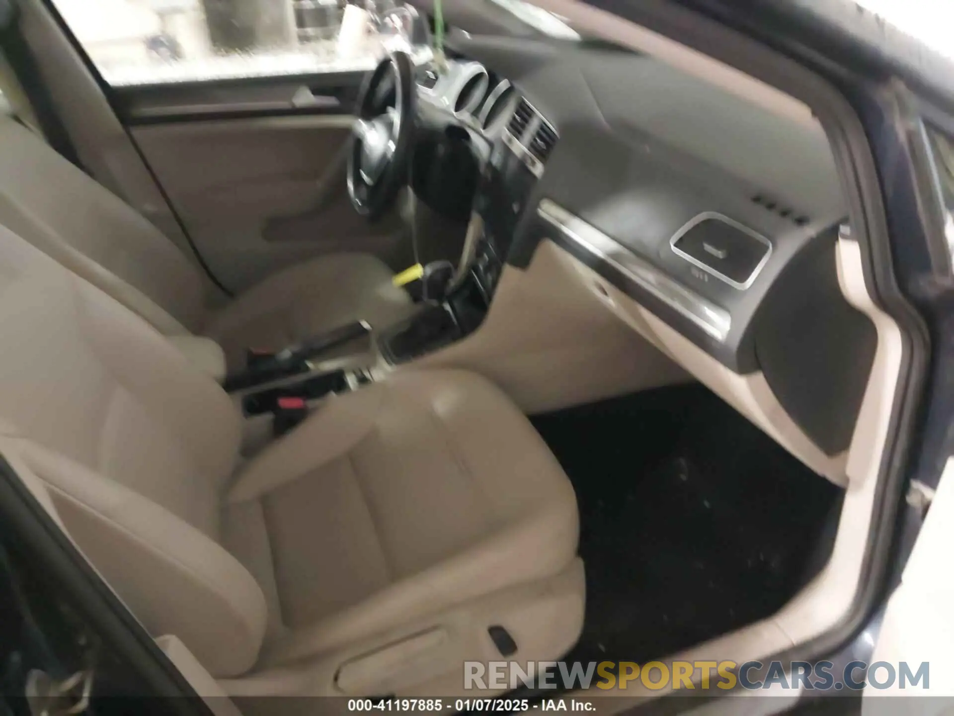 5 Photograph of a damaged car 3VWH17AU7KM513463 VOLKSWAGEN GOLF ALLTRACK 2019