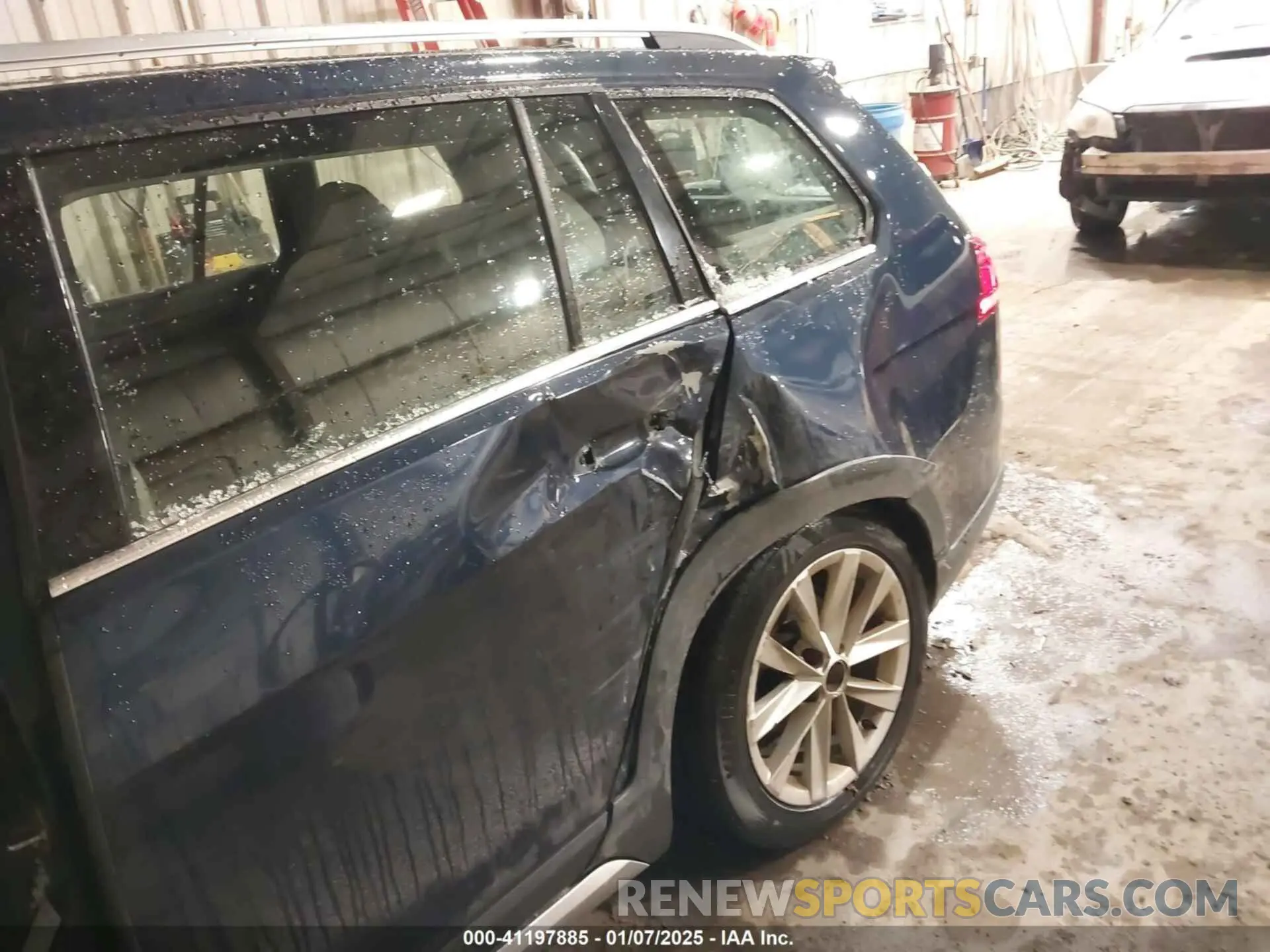 6 Photograph of a damaged car 3VWH17AU7KM513463 VOLKSWAGEN GOLF ALLTRACK 2019