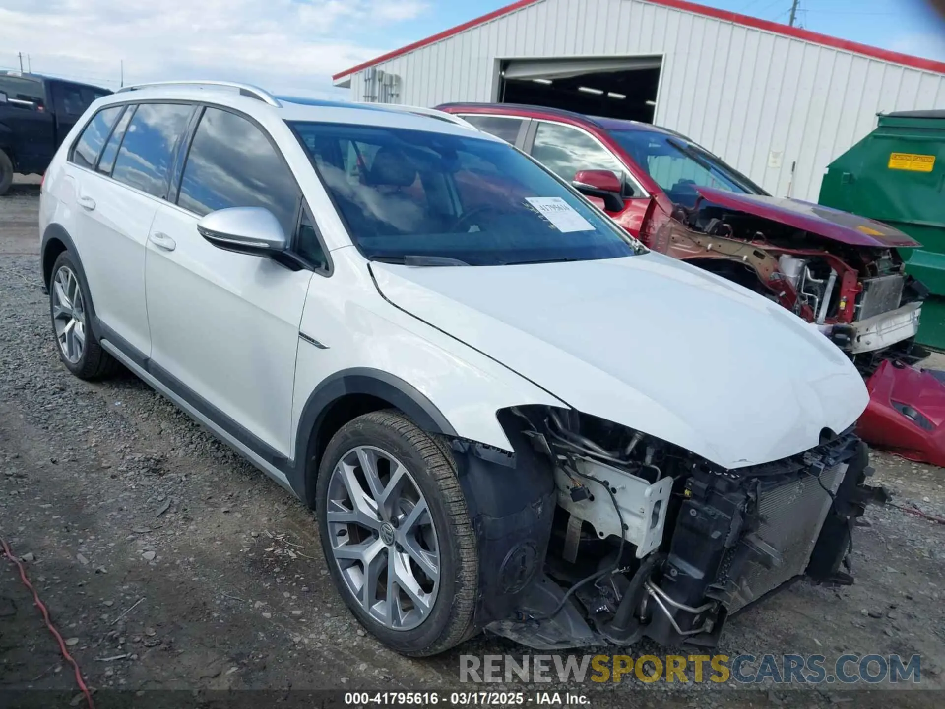 1 Photograph of a damaged car 3VWH17AUXKM505664 VOLKSWAGEN GOLF ALLTRACK 2019