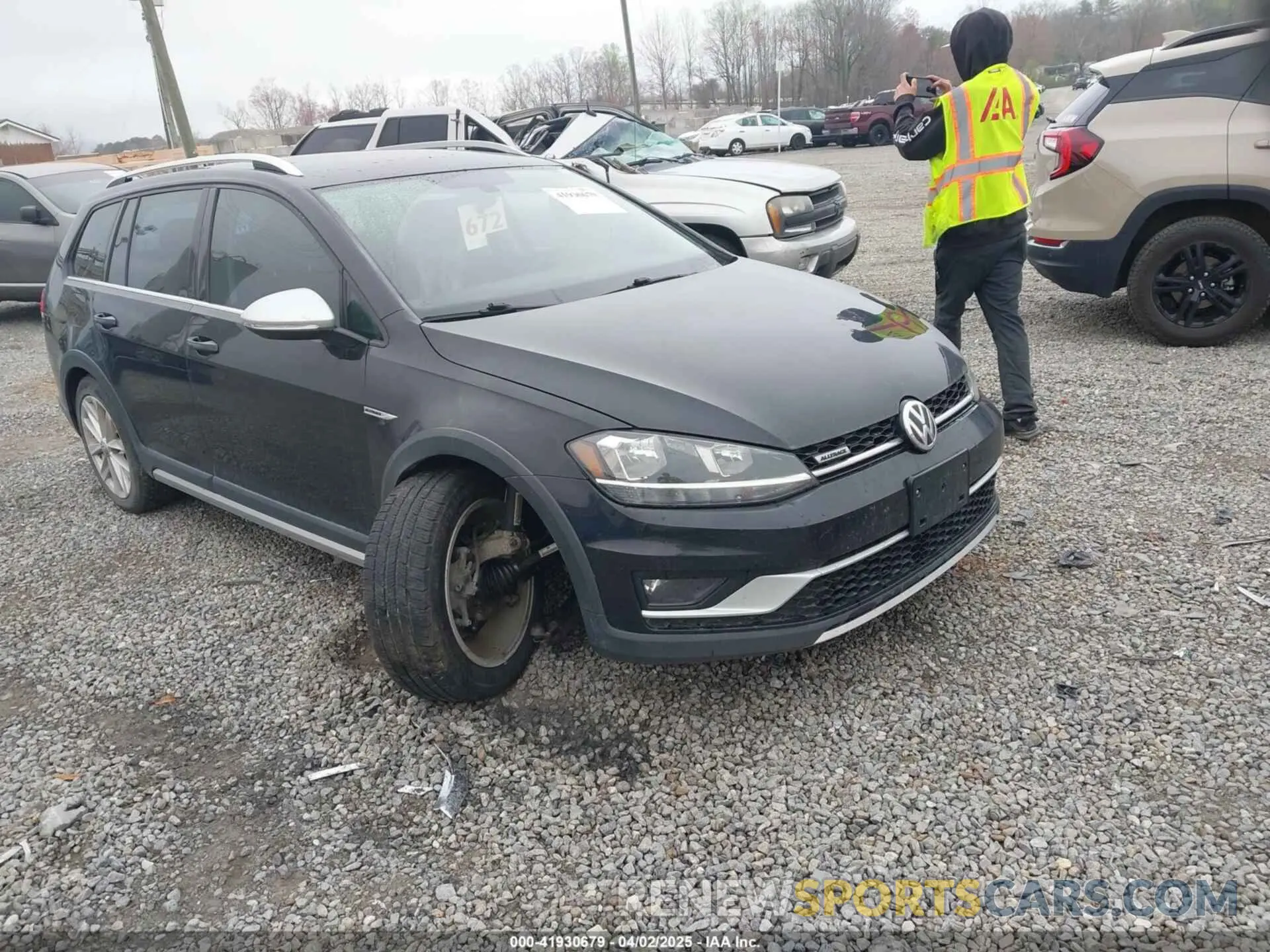 1 Photograph of a damaged car 3VWM17AU1KM522805 VOLKSWAGEN GOLF ALLTRACK 2019
