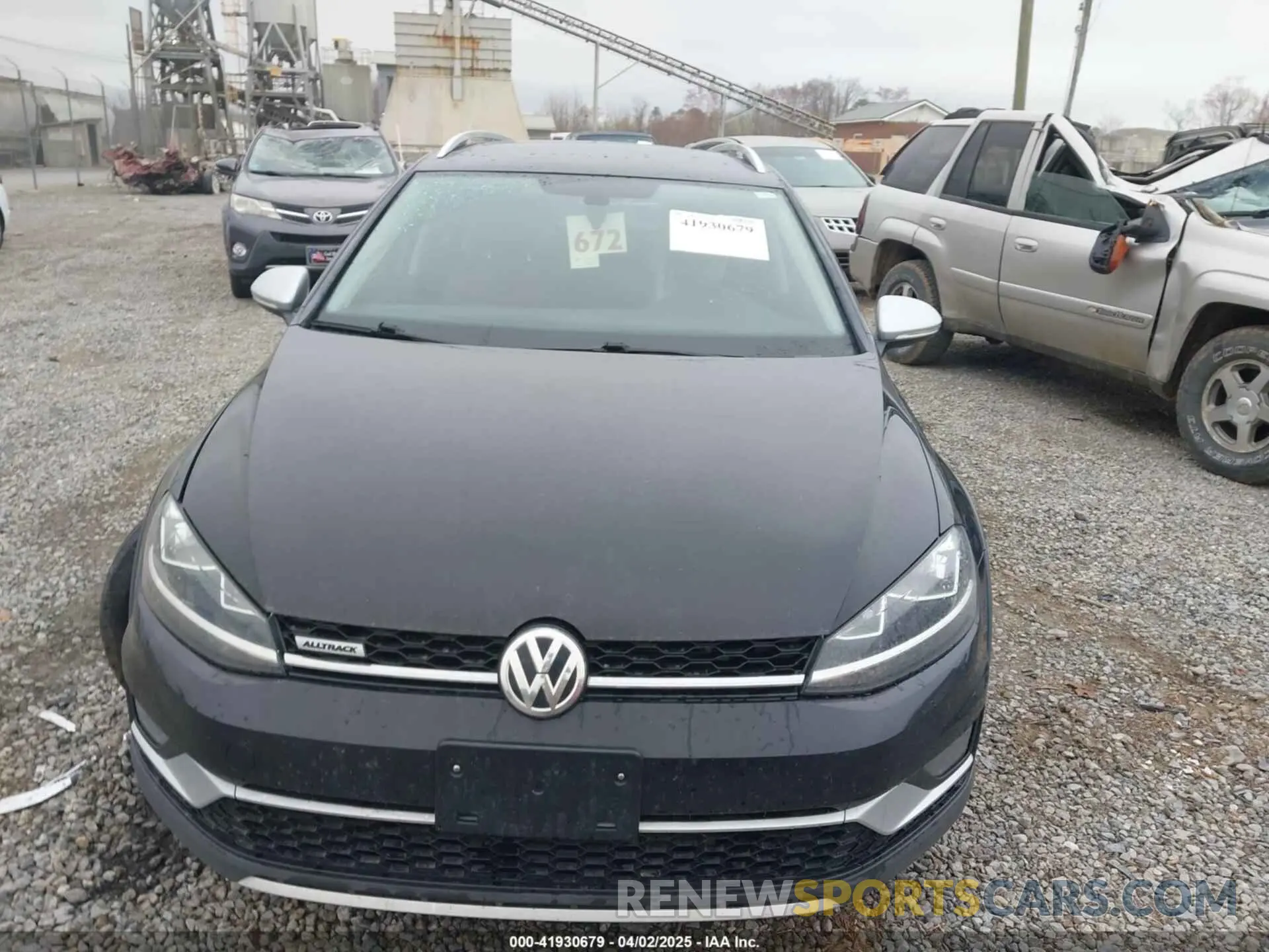 13 Photograph of a damaged car 3VWM17AU1KM522805 VOLKSWAGEN GOLF ALLTRACK 2019