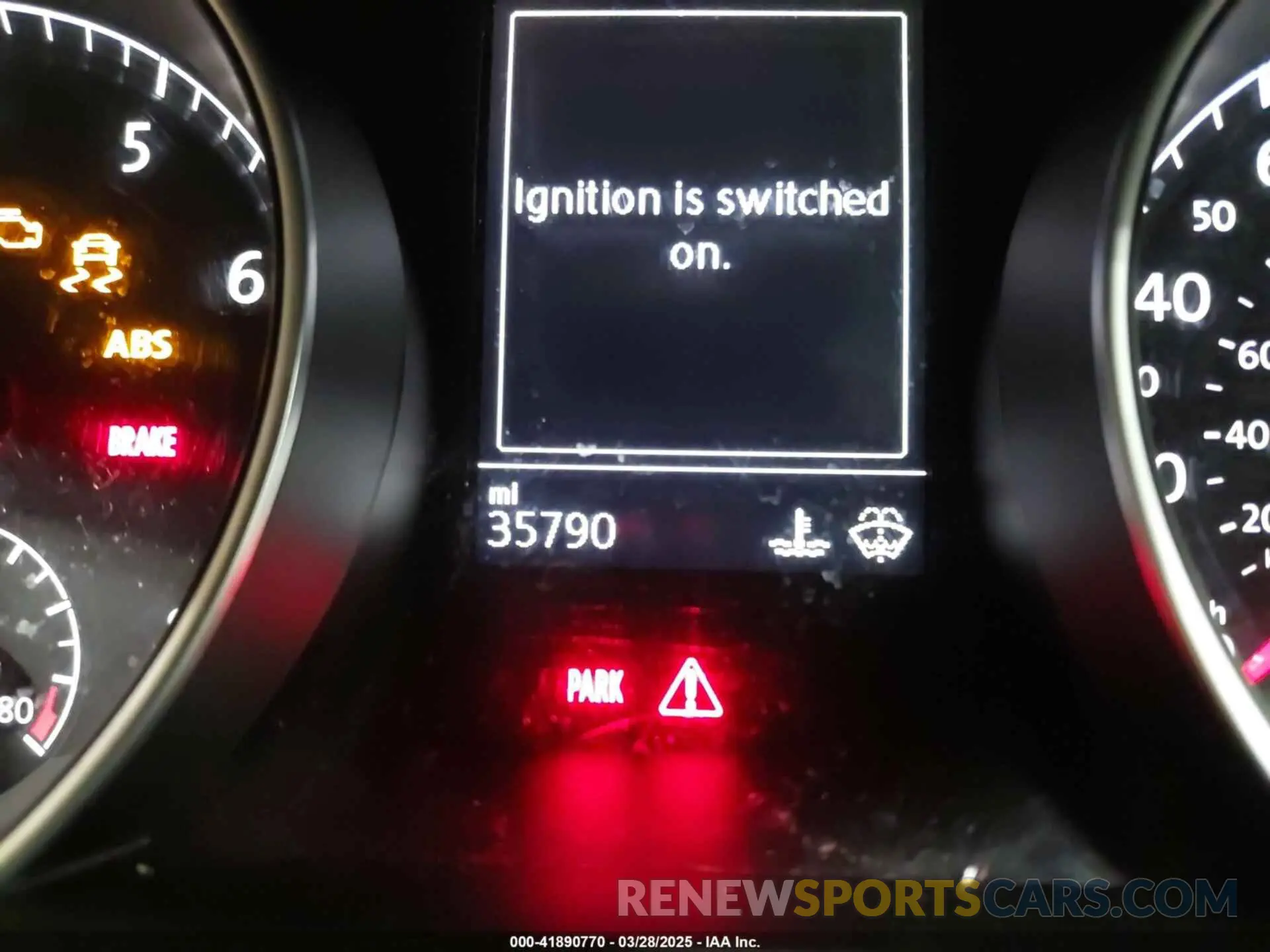 15 Photograph of a damaged car 3VWM17AU2KM519072 VOLKSWAGEN GOLF ALLTRACK 2019