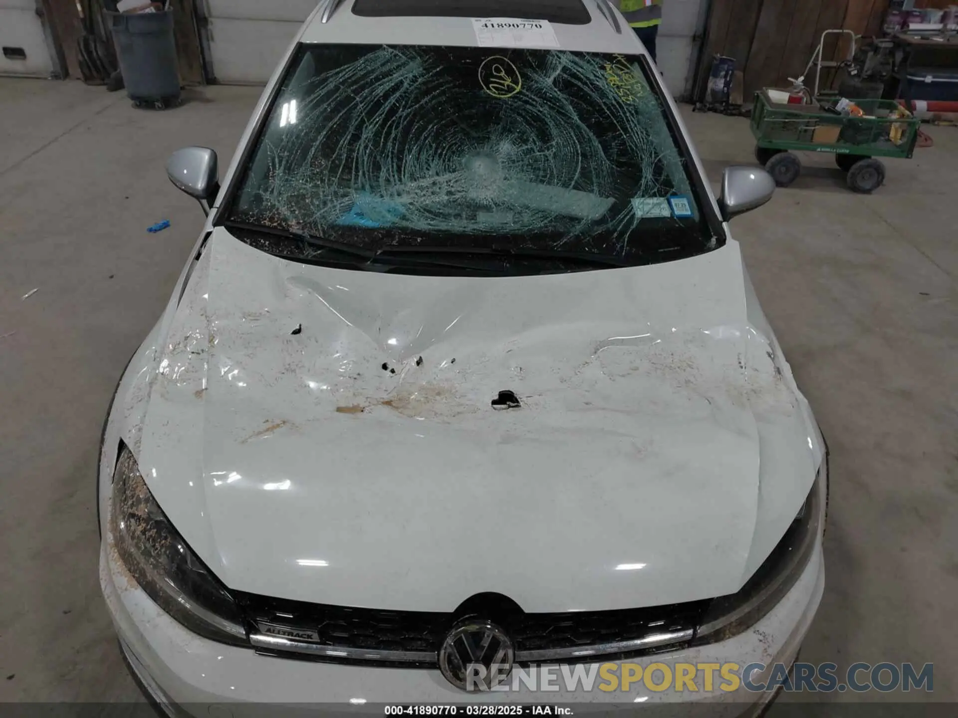 6 Photograph of a damaged car 3VWM17AU2KM519072 VOLKSWAGEN GOLF ALLTRACK 2019