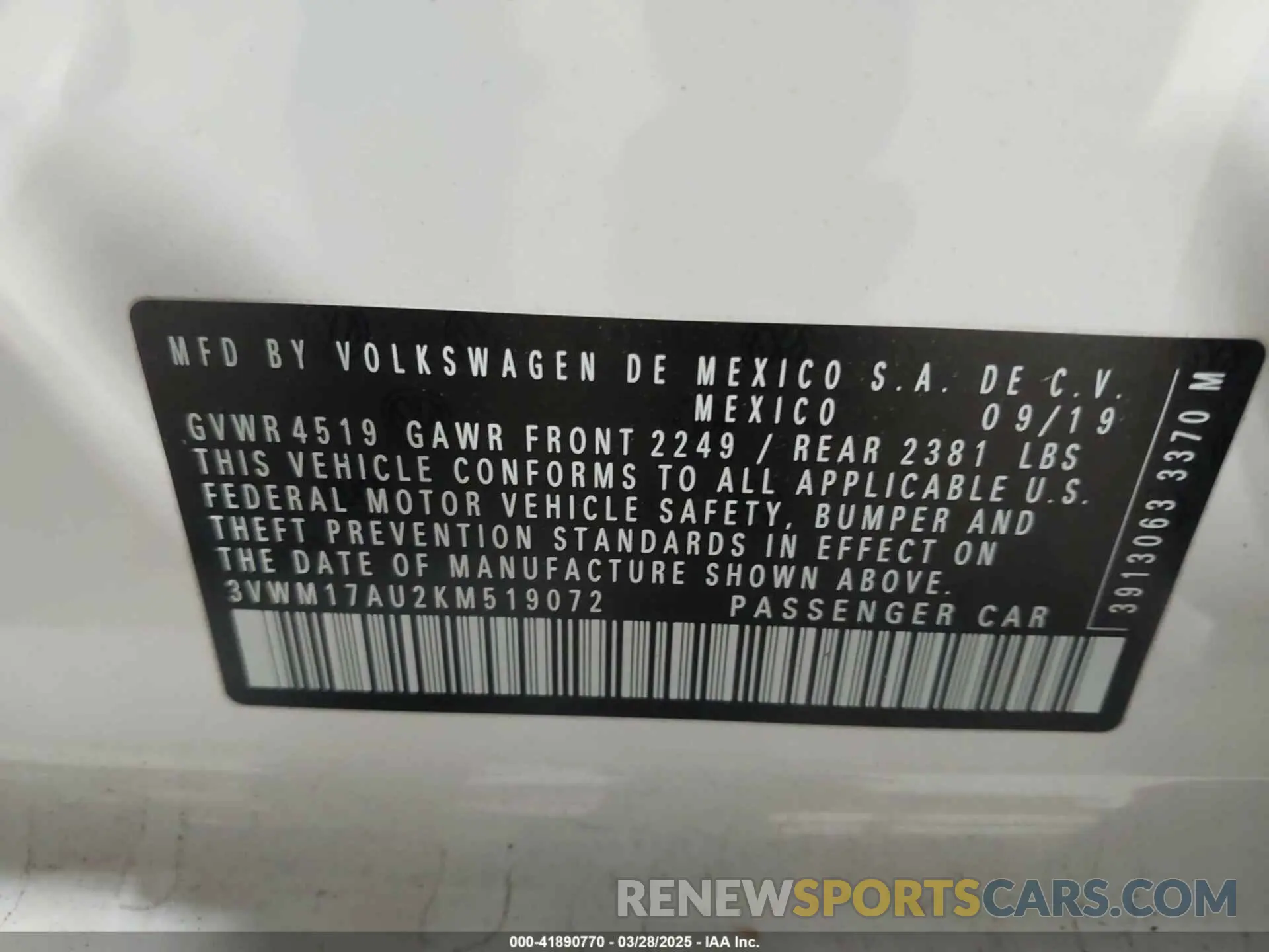 9 Photograph of a damaged car 3VWM17AU2KM519072 VOLKSWAGEN GOLF ALLTRACK 2019