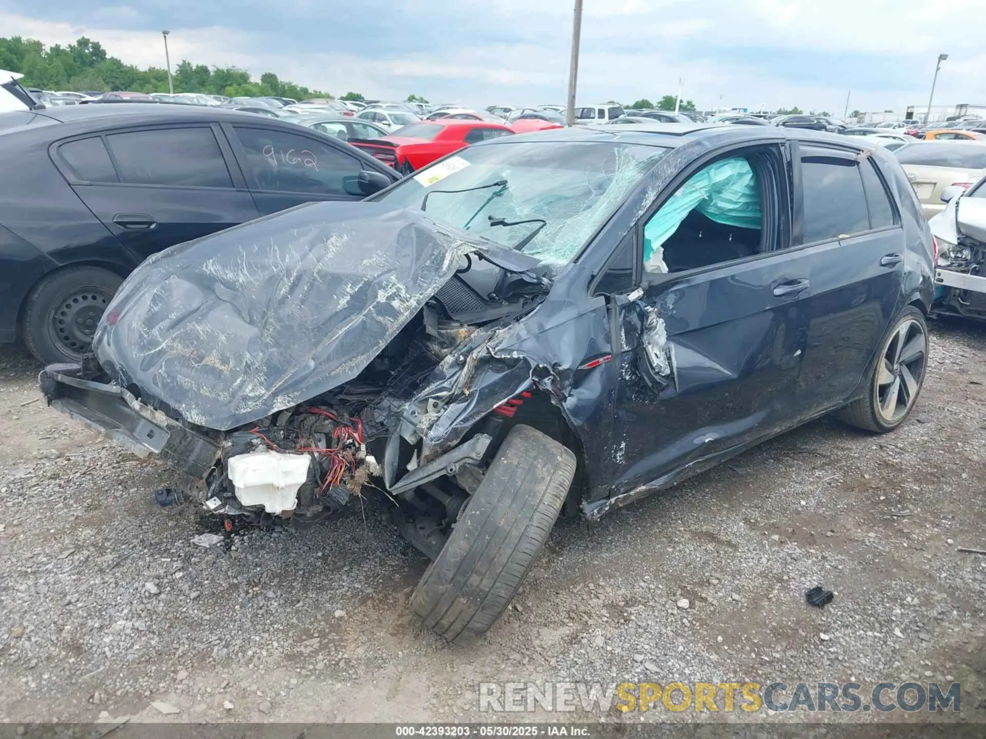 2 Photograph of a damaged car 3VW5T7AU5KM017879 VOLKSWAGEN GOLF GTI 2019