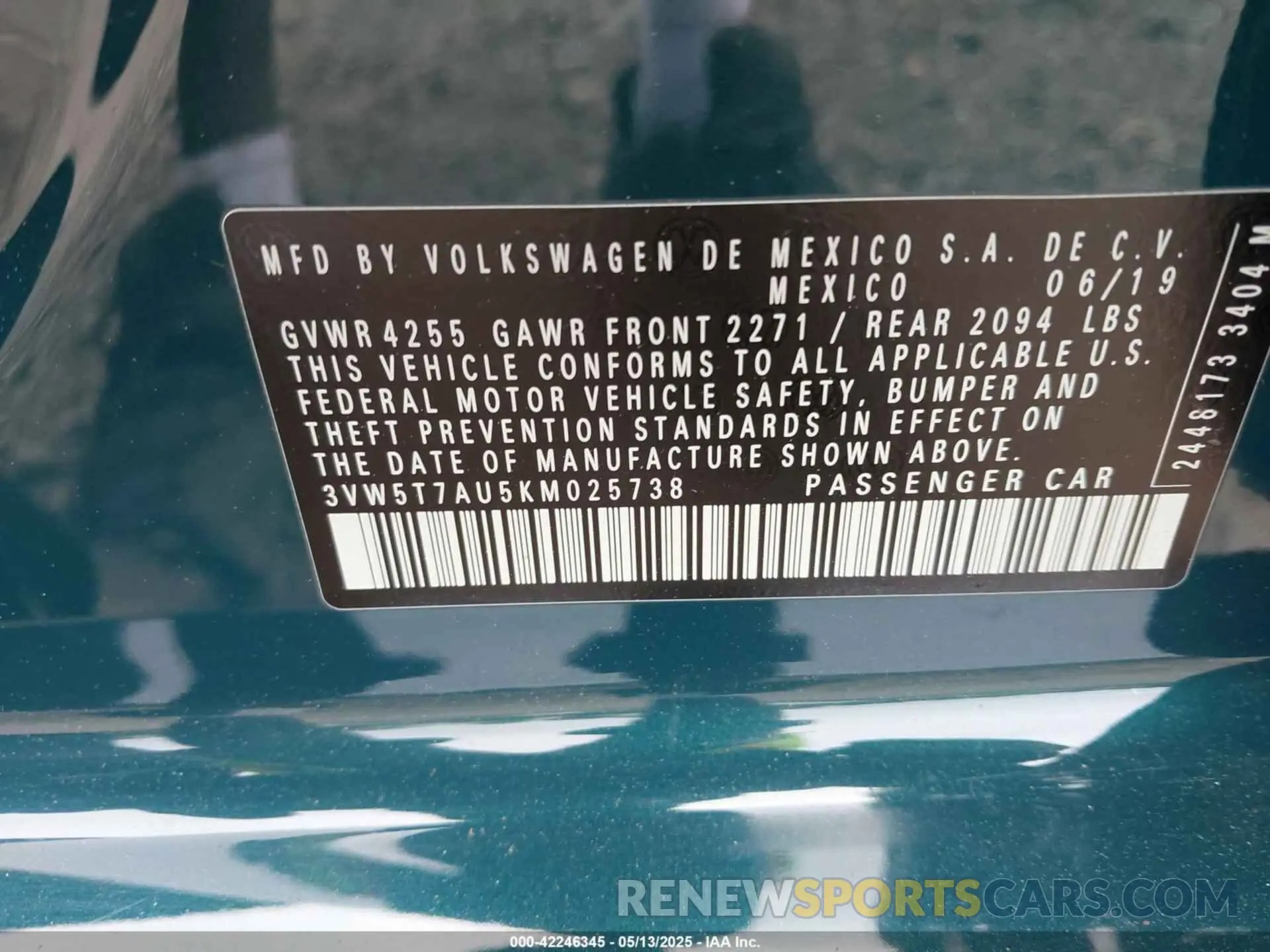 9 Photograph of a damaged car 3VW5T7AU5KM025738 VOLKSWAGEN GOLF GTI 2019