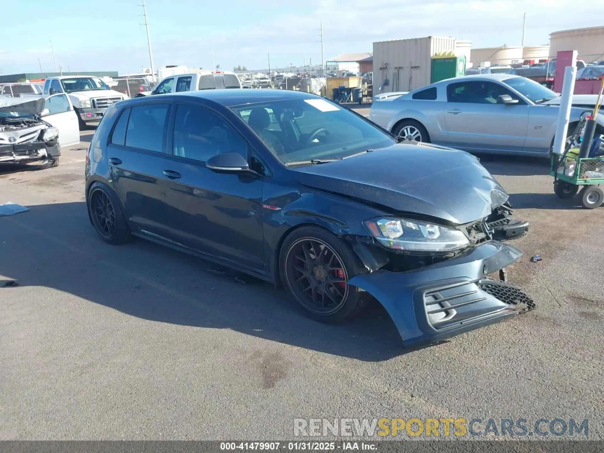 1 Photograph of a damaged car 3VW5T7AU6KM010150 VOLKSWAGEN GOLF GTI 2019