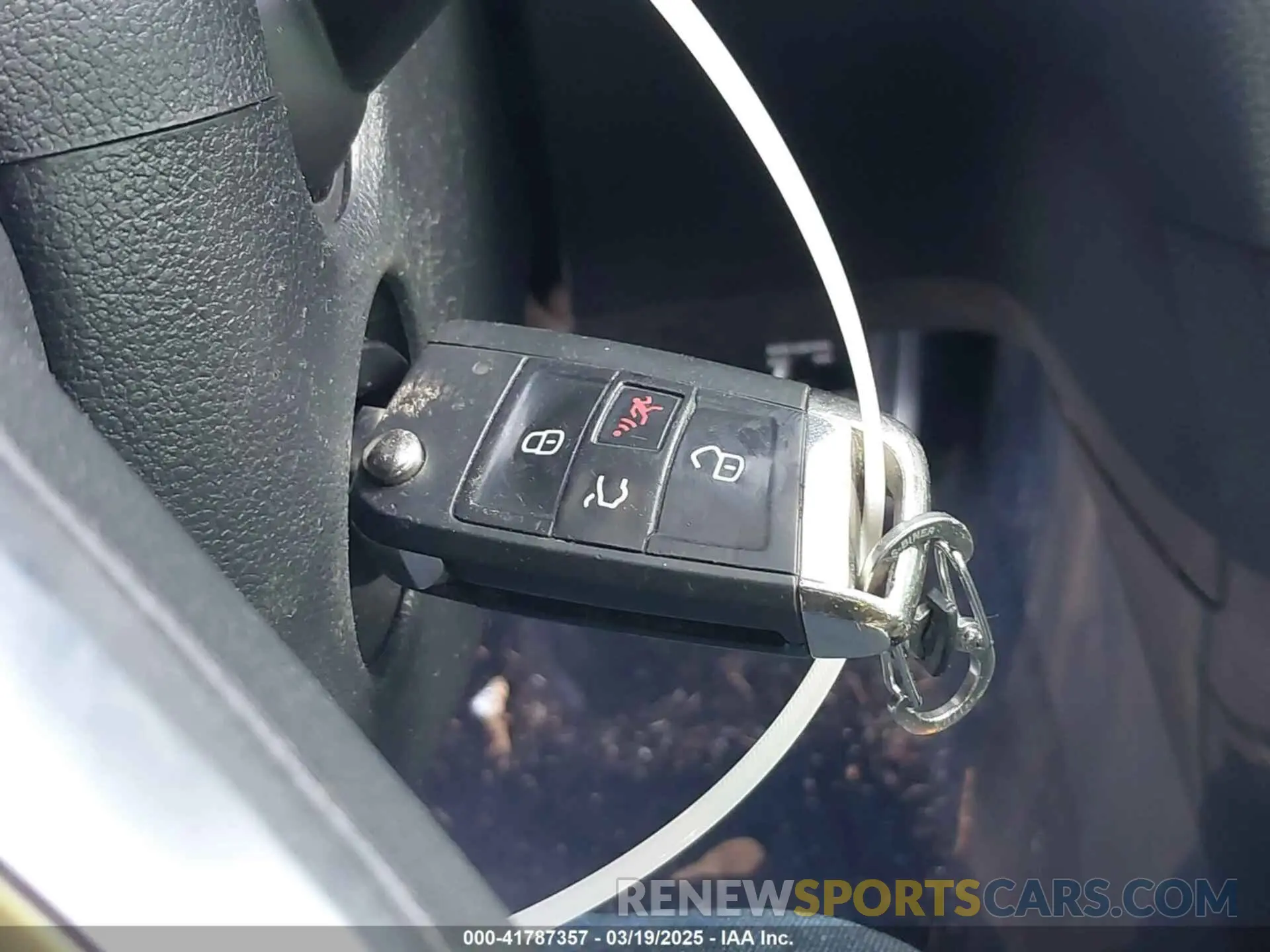 11 Photograph of a damaged car 3VW5T7AU7KM000632 VOLKSWAGEN GOLF GTI 2019