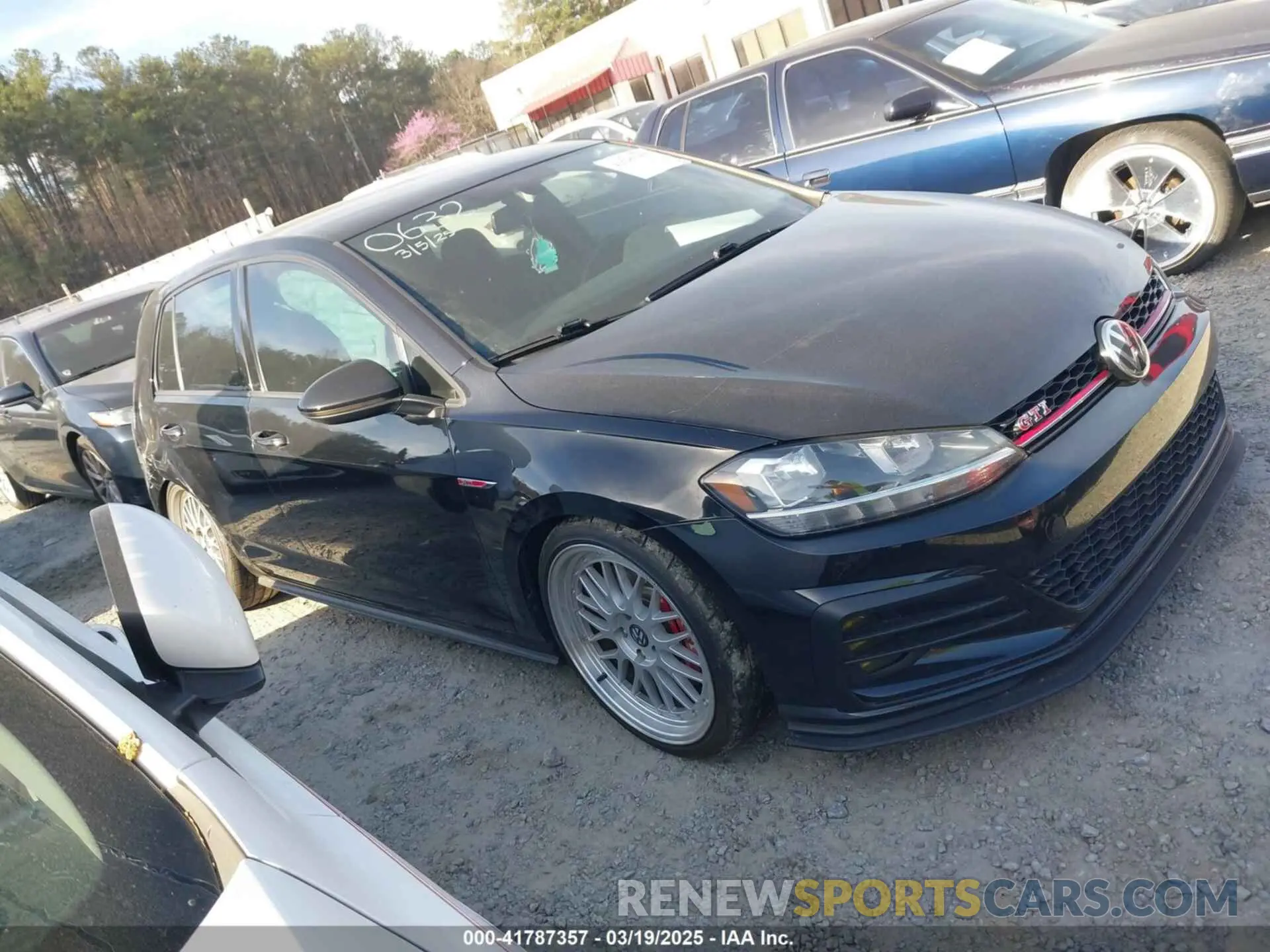 13 Photograph of a damaged car 3VW5T7AU7KM000632 VOLKSWAGEN GOLF GTI 2019