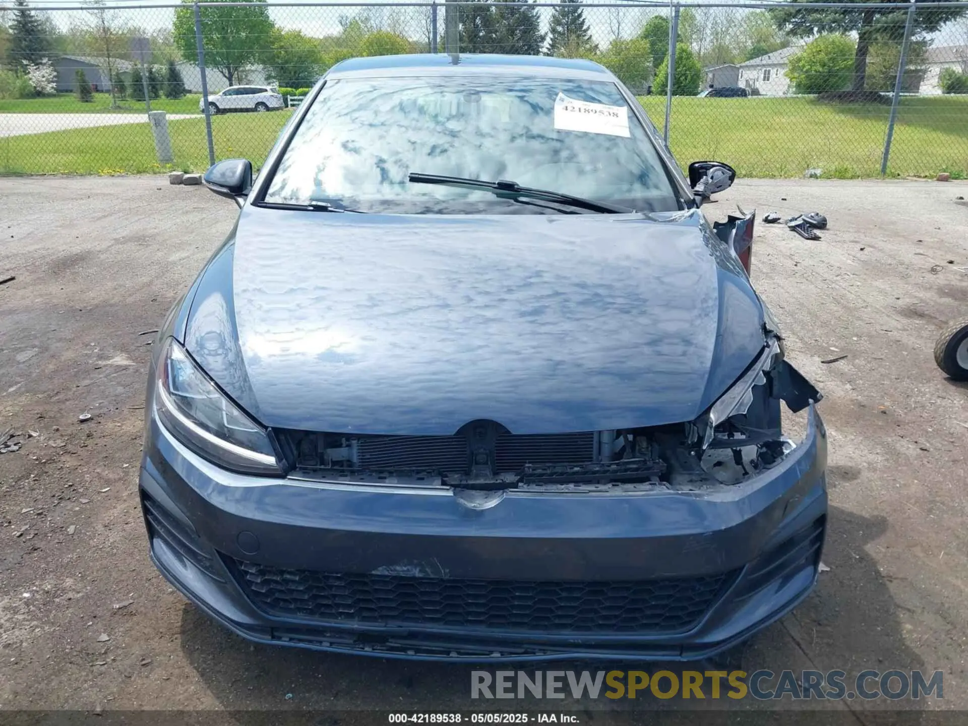 13 Photograph of a damaged car 3VW5T7AUXKM026237 VOLKSWAGEN GOLF GTI 2019