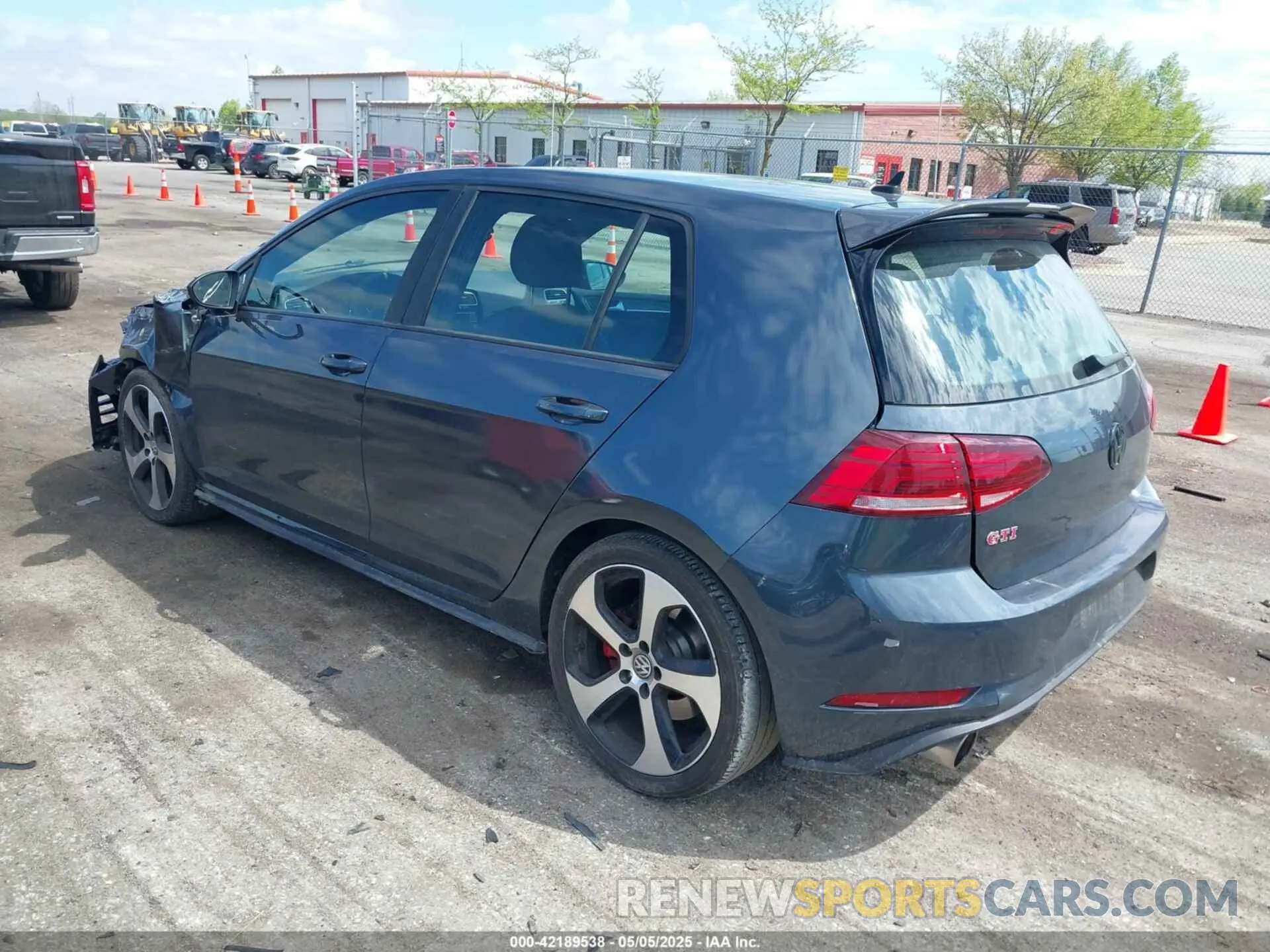 3 Photograph of a damaged car 3VW5T7AUXKM026237 VOLKSWAGEN GOLF GTI 2019