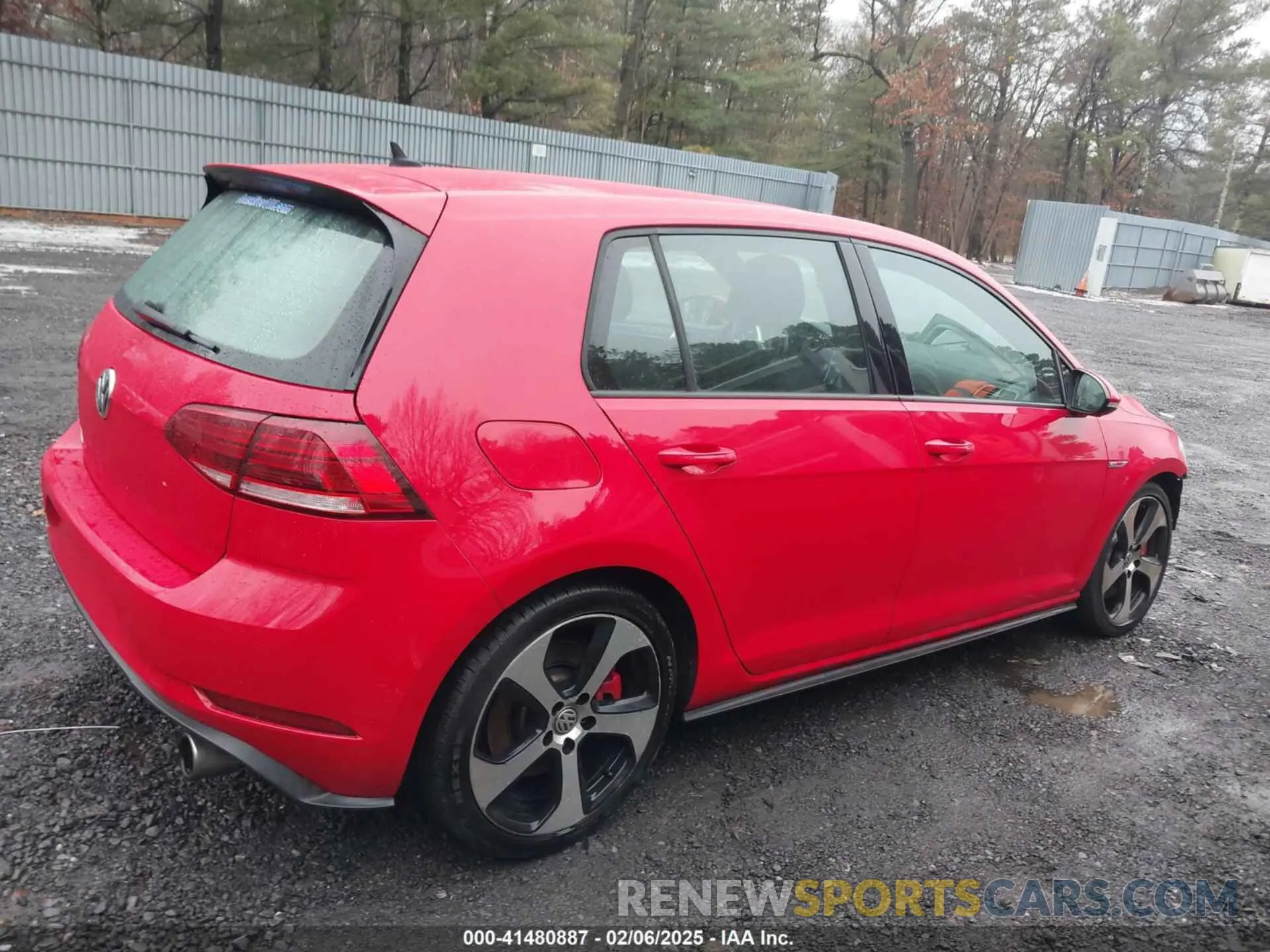 13 Photograph of a damaged car 3VW6T7AU2KM000378 VOLKSWAGEN GOLF GTI 2019
