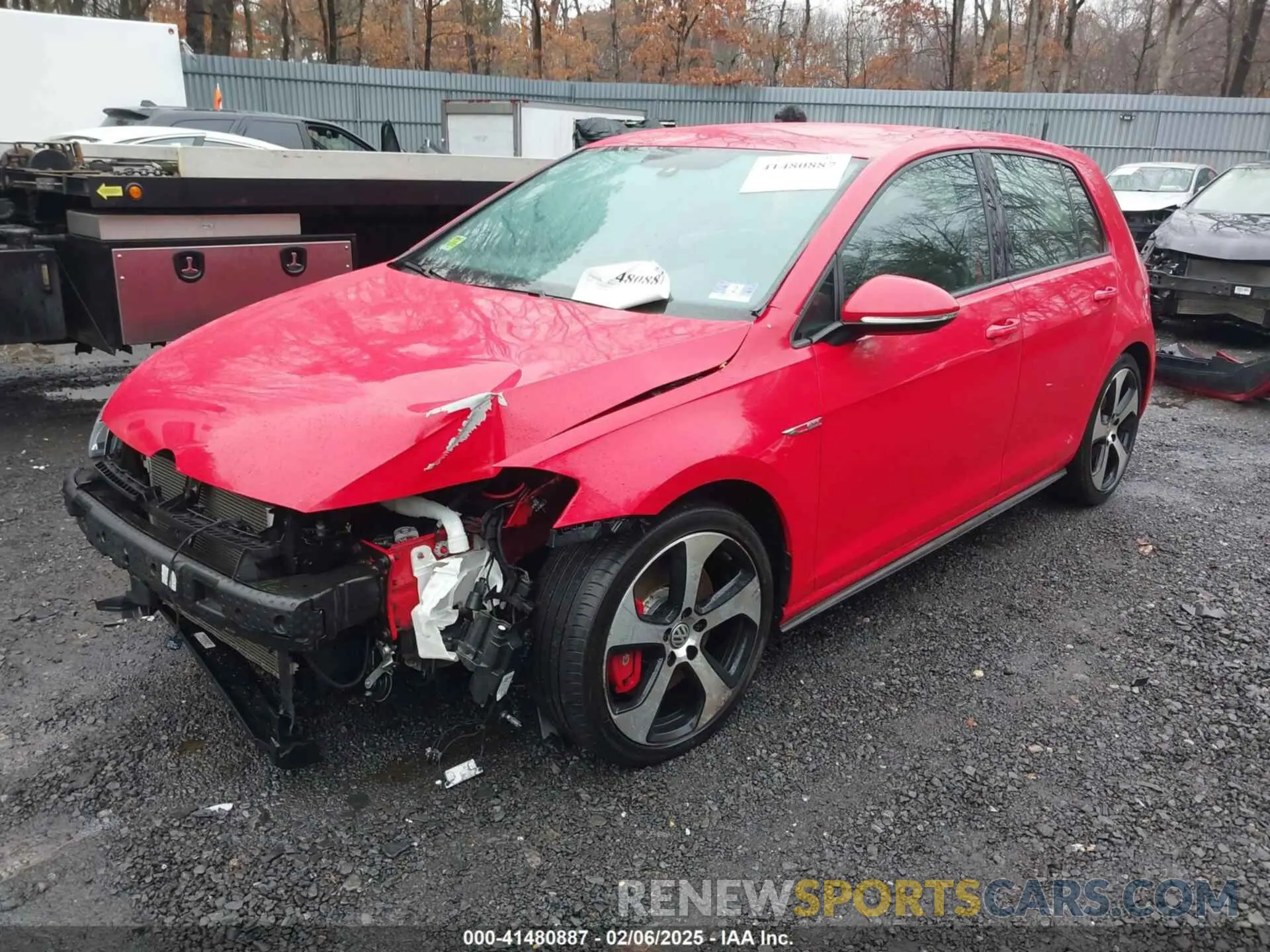 2 Photograph of a damaged car 3VW6T7AU2KM000378 VOLKSWAGEN GOLF GTI 2019