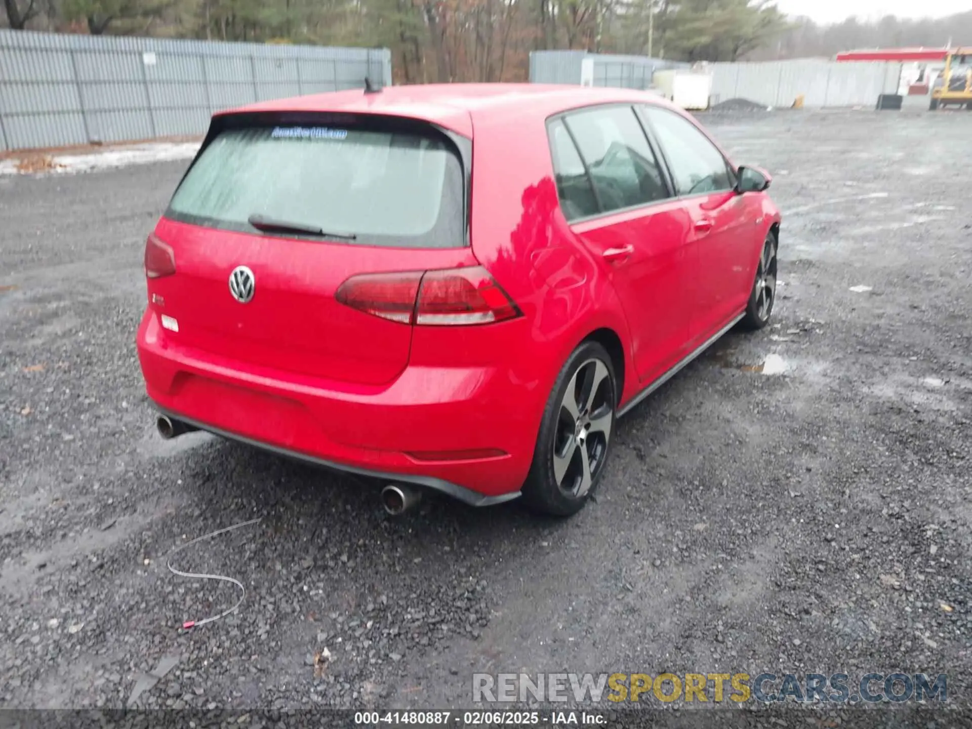 4 Photograph of a damaged car 3VW6T7AU2KM000378 VOLKSWAGEN GOLF GTI 2019