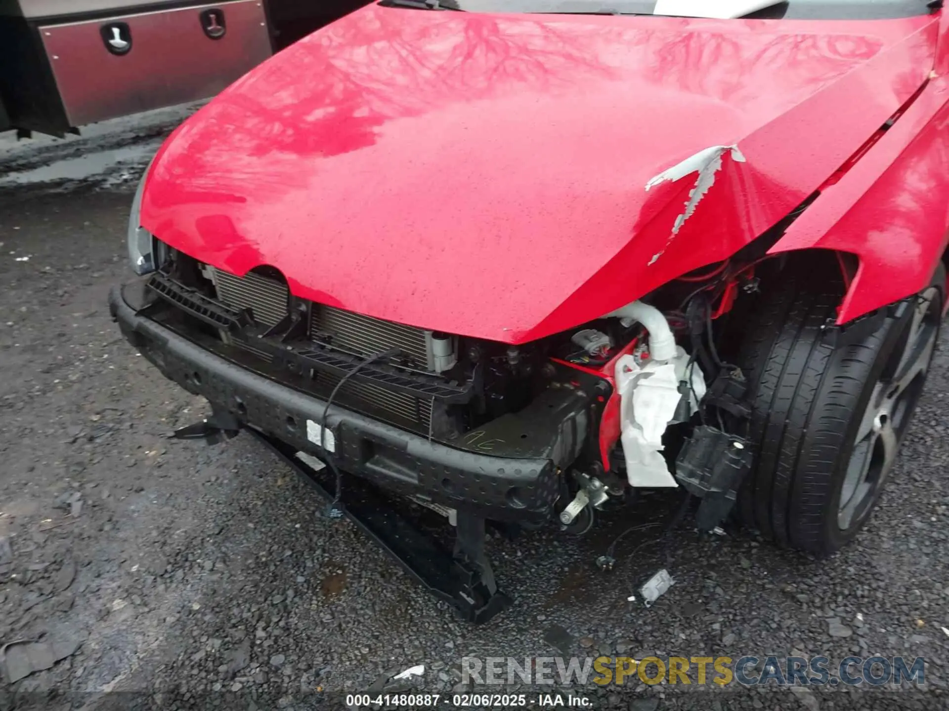 6 Photograph of a damaged car 3VW6T7AU2KM000378 VOLKSWAGEN GOLF GTI 2019