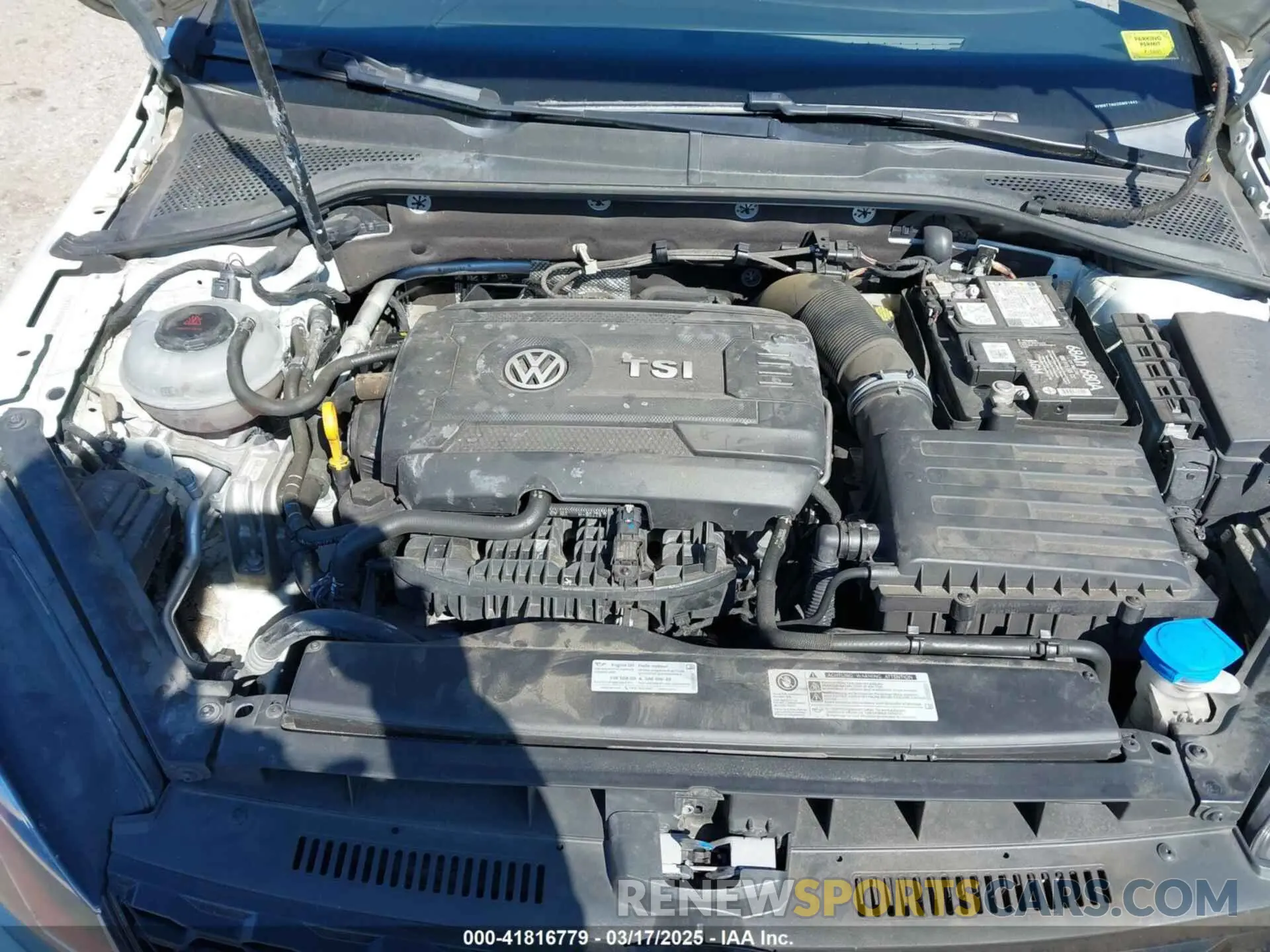 10 Photograph of a damaged car 3VW6T7AU2KM016435 VOLKSWAGEN GOLF GTI 2019