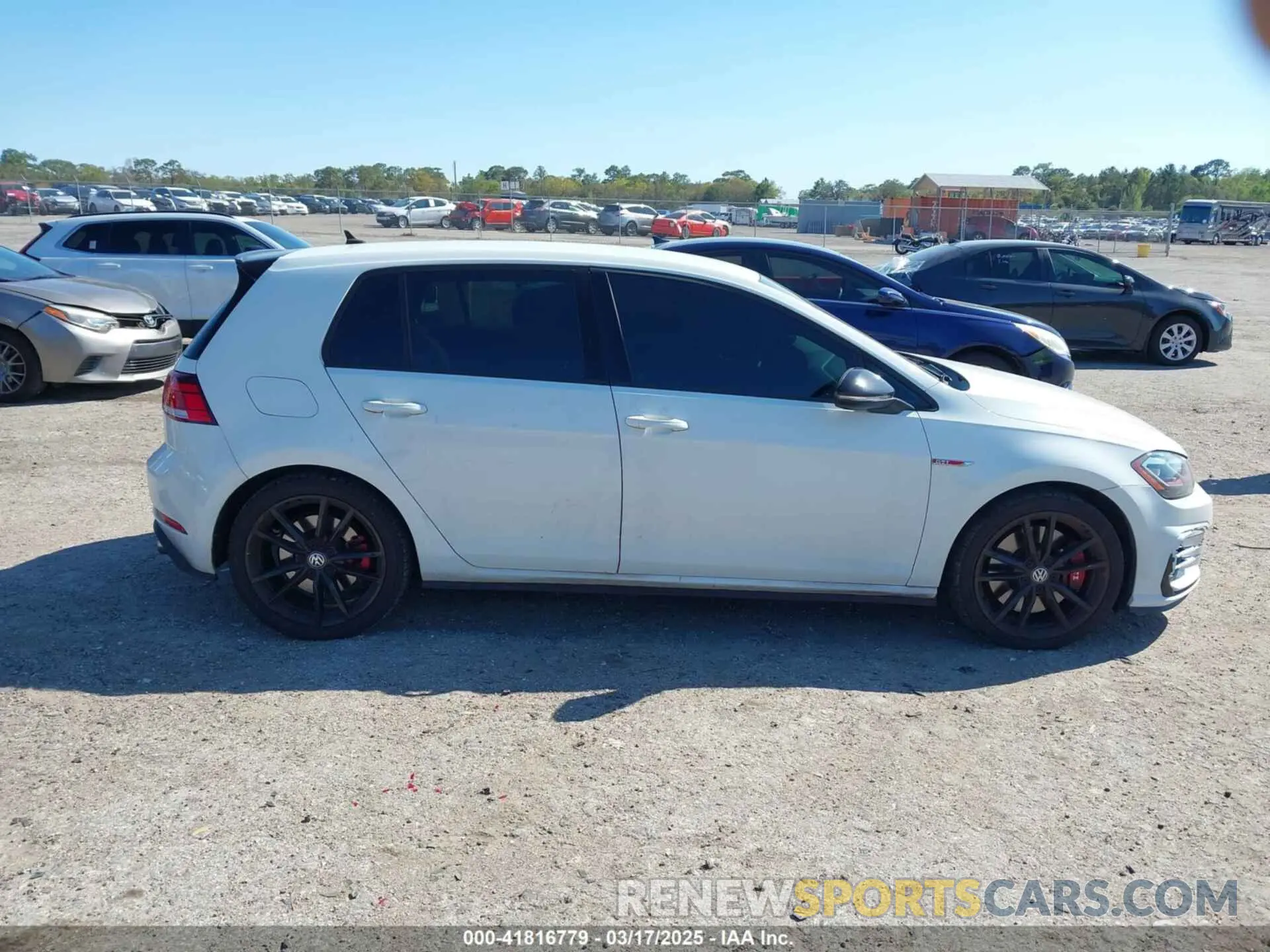 14 Photograph of a damaged car 3VW6T7AU2KM016435 VOLKSWAGEN GOLF GTI 2019