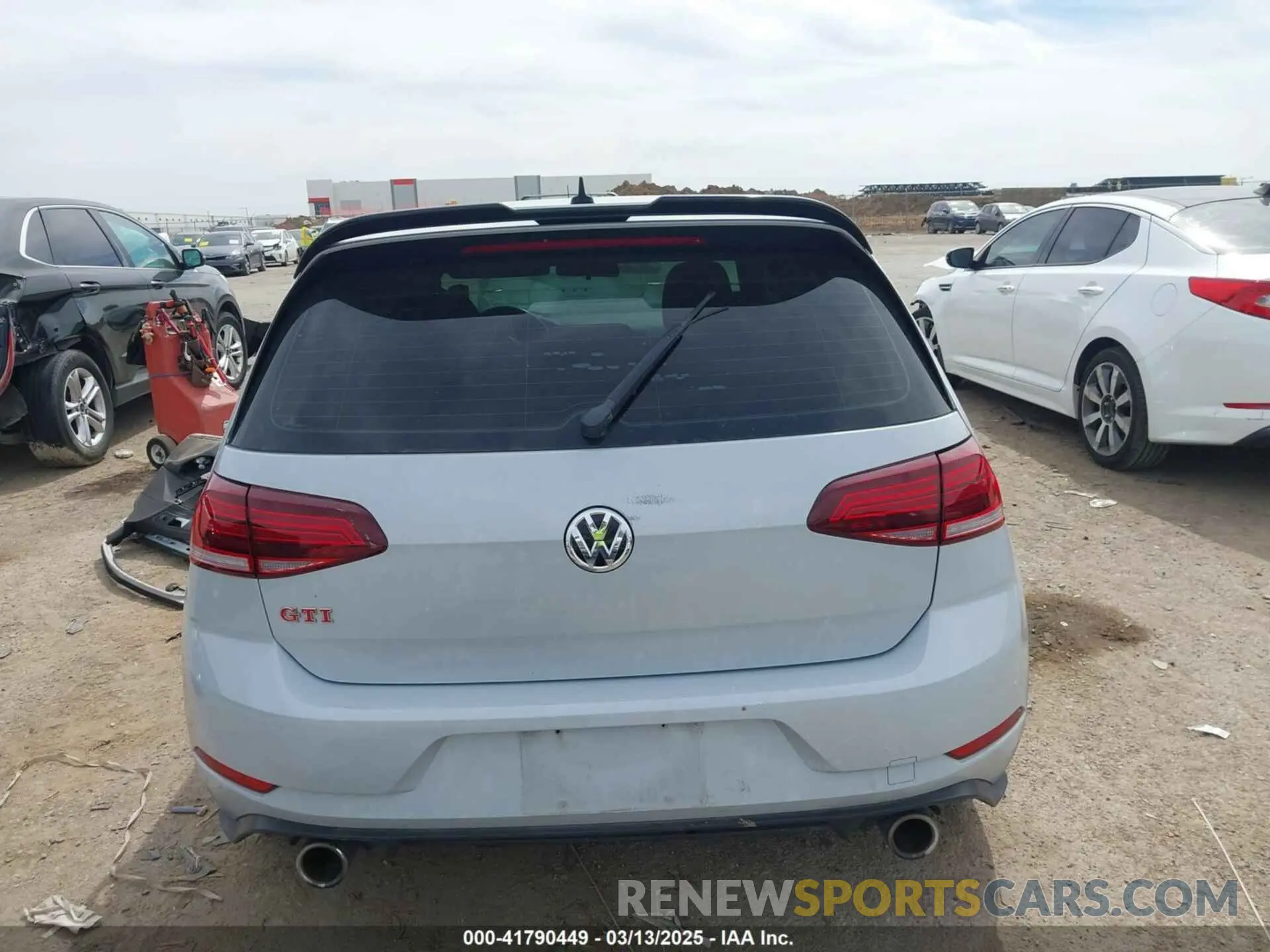 16 Photograph of a damaged car 3VW6T7AU5KM020317 VOLKSWAGEN GOLF GTI 2019