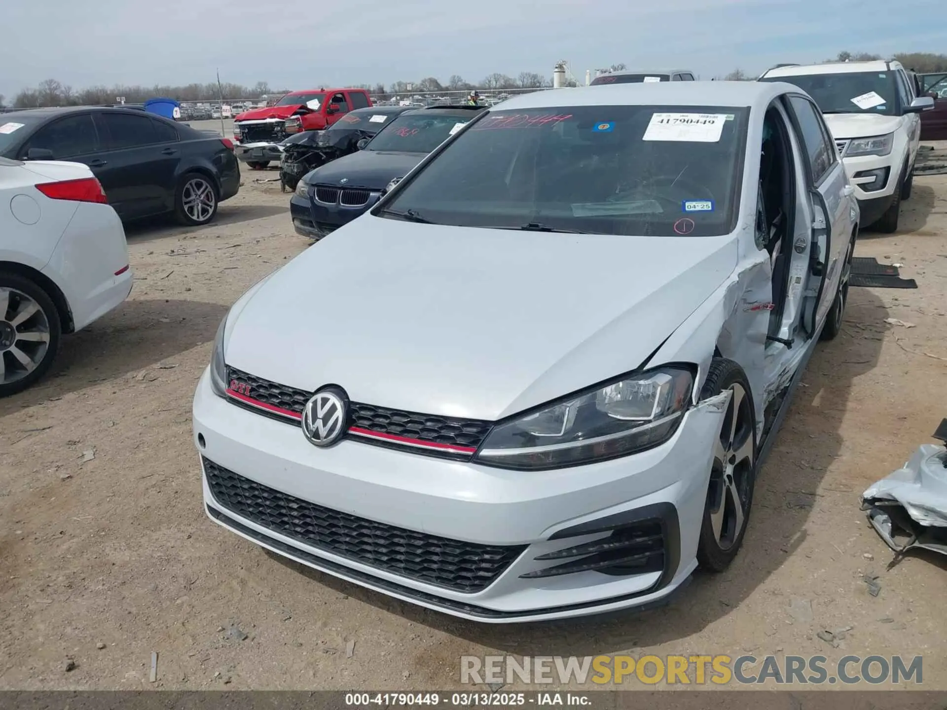 2 Photograph of a damaged car 3VW6T7AU5KM020317 VOLKSWAGEN GOLF GTI 2019