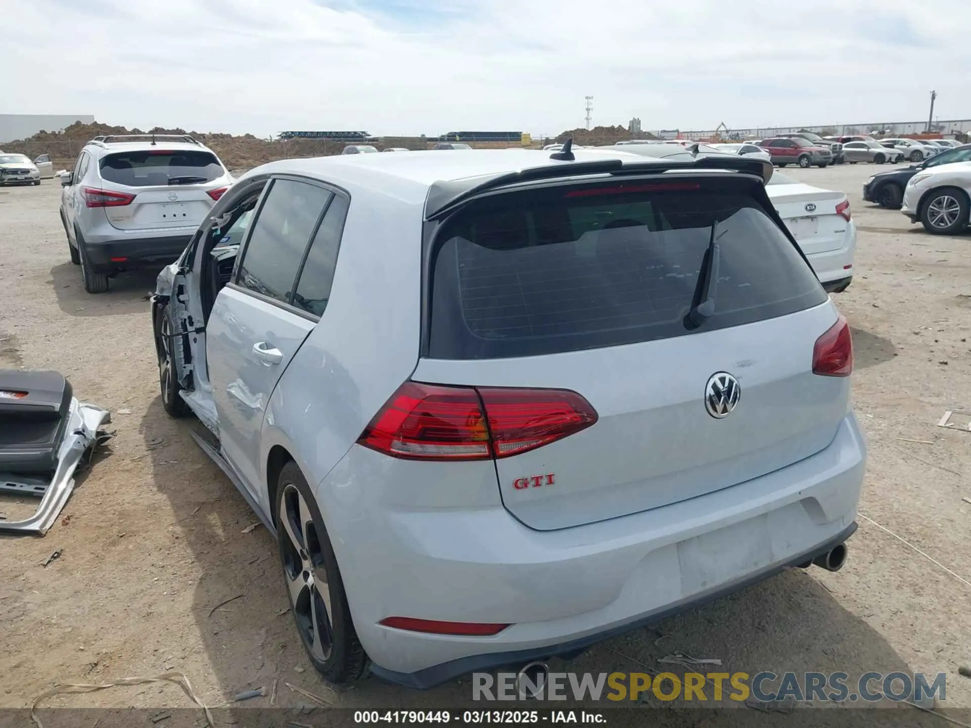 3 Photograph of a damaged car 3VW6T7AU5KM020317 VOLKSWAGEN GOLF GTI 2019