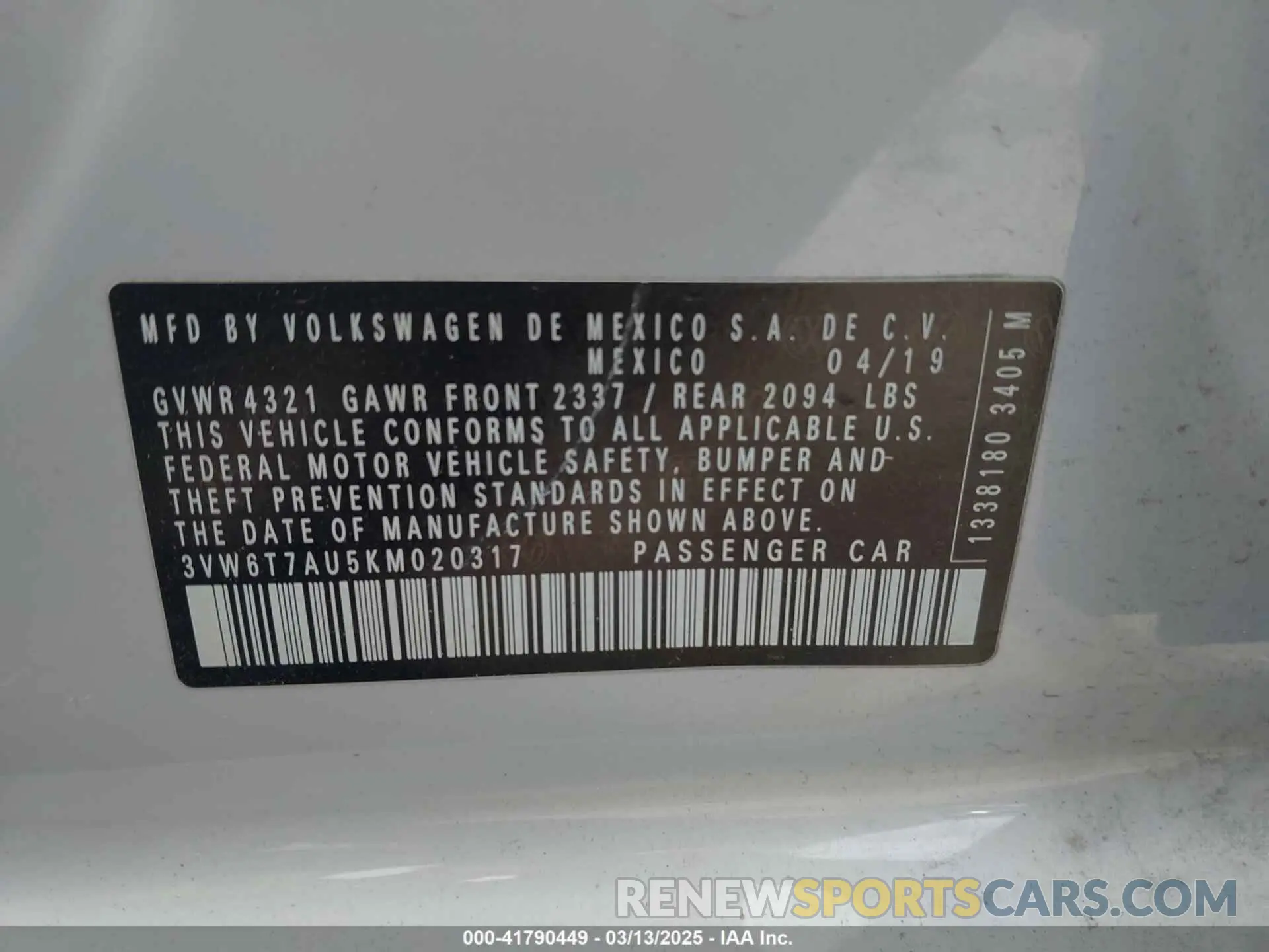 9 Photograph of a damaged car 3VW6T7AU5KM020317 VOLKSWAGEN GOLF GTI 2019