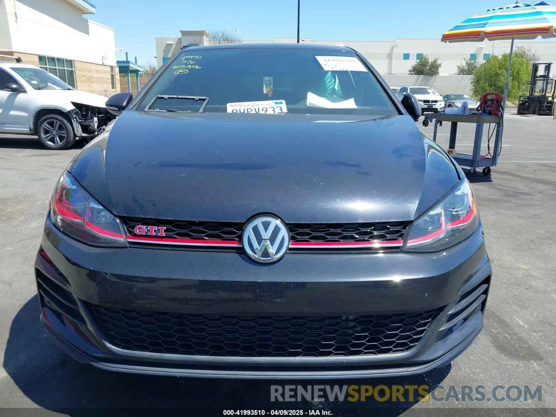 12 Photograph of a damaged car 3VW6T7AU6KM016583 VOLKSWAGEN GOLF GTI 2019