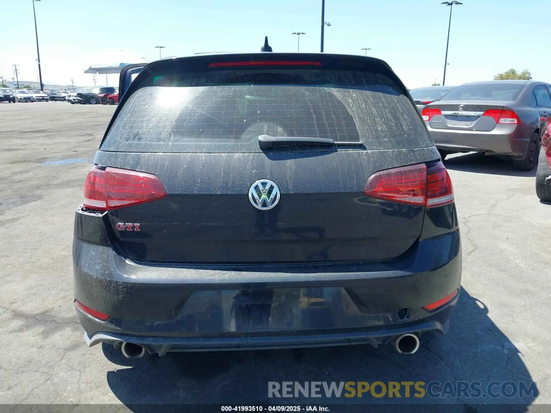16 Photograph of a damaged car 3VW6T7AU6KM016583 VOLKSWAGEN GOLF GTI 2019