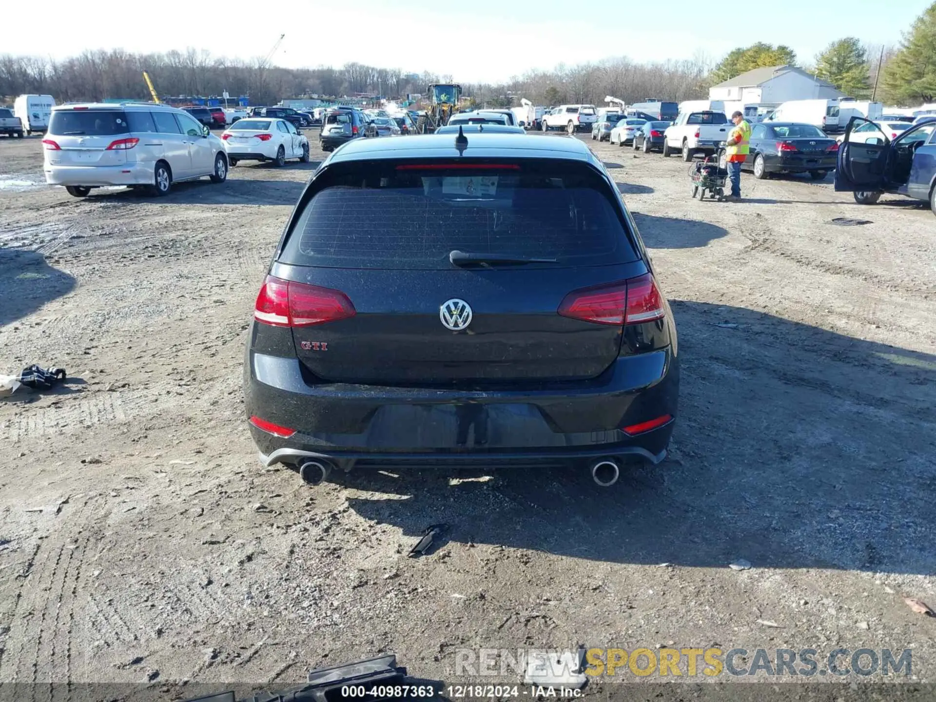 16 Photograph of a damaged car 3VW6T7AU9KM004055 VOLKSWAGEN GOLF GTI 2019