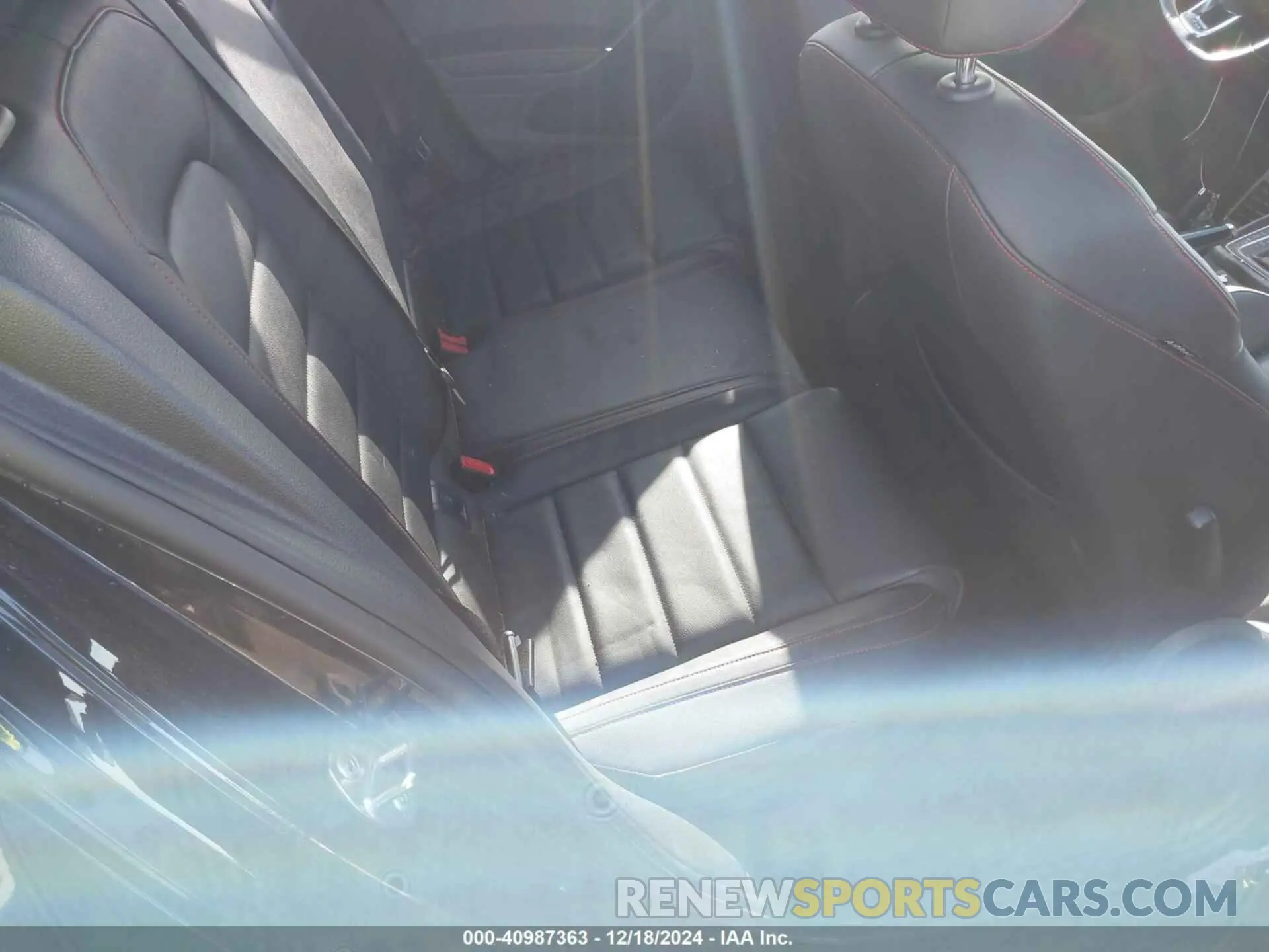8 Photograph of a damaged car 3VW6T7AU9KM004055 VOLKSWAGEN GOLF GTI 2019