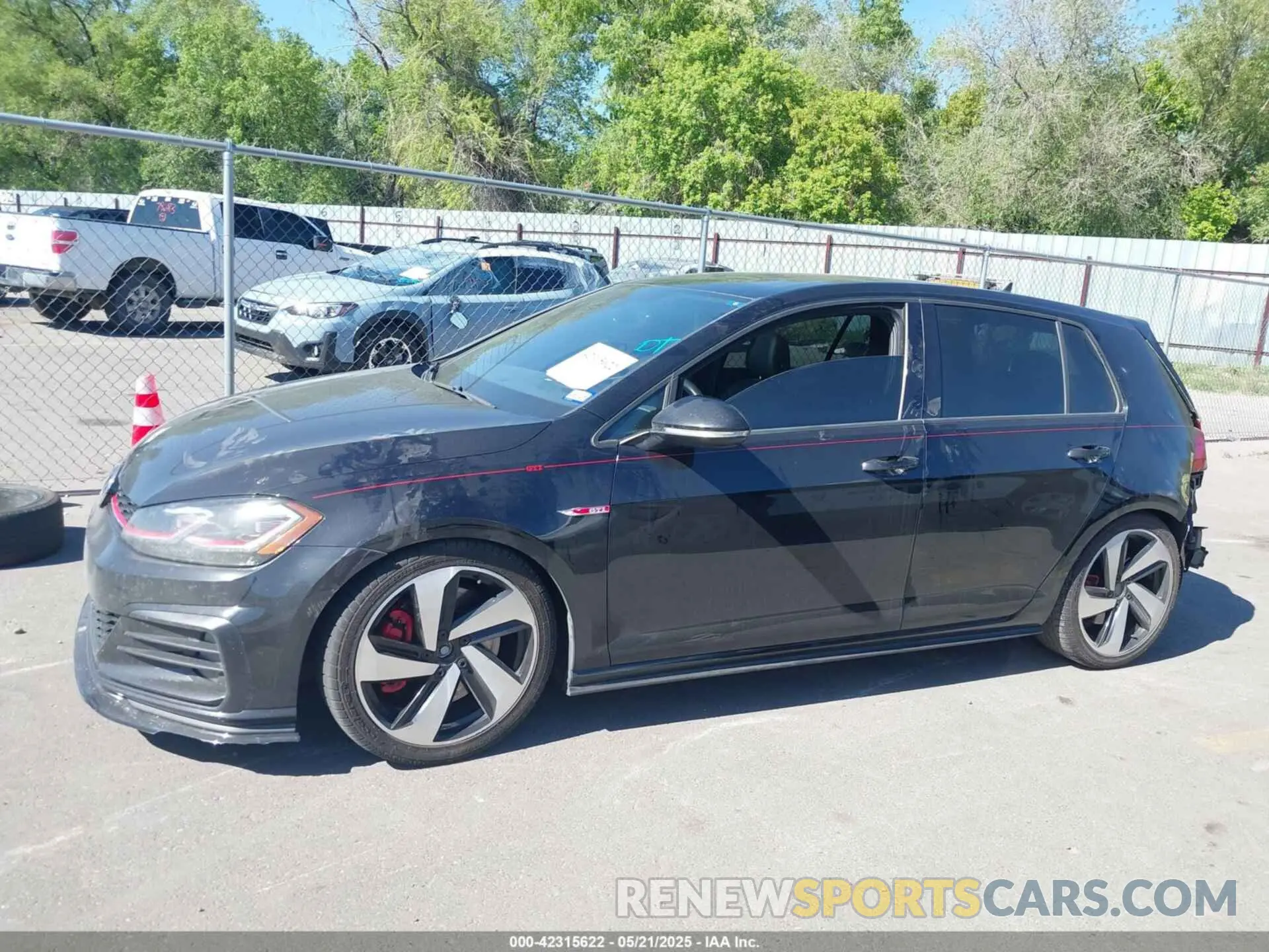 14 Photograph of a damaged car 3VW6T7AU1LM016606 VOLKSWAGEN GOLF GTI 2020