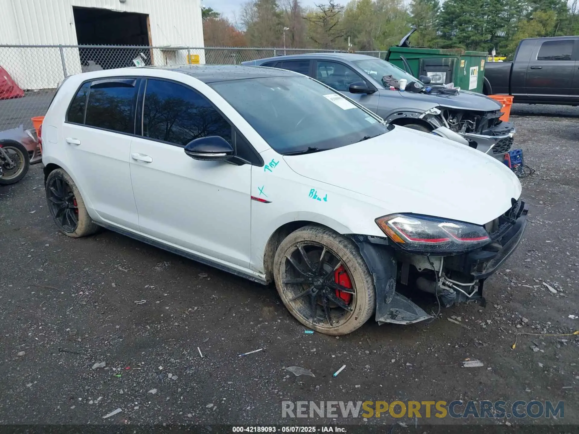 1 Photograph of a damaged car 3VW5T7AU2MM001366 VOLKSWAGEN GOLF GTI 2021