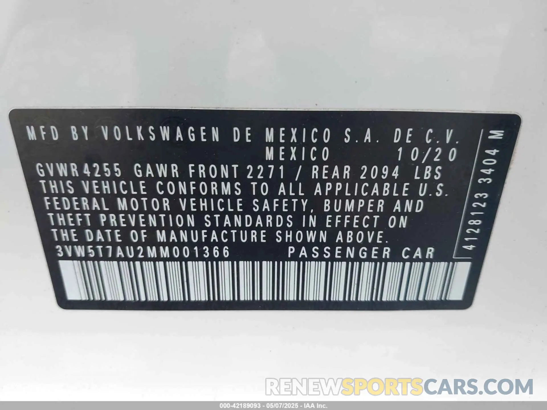 9 Photograph of a damaged car 3VW5T7AU2MM001366 VOLKSWAGEN GOLF GTI 2021