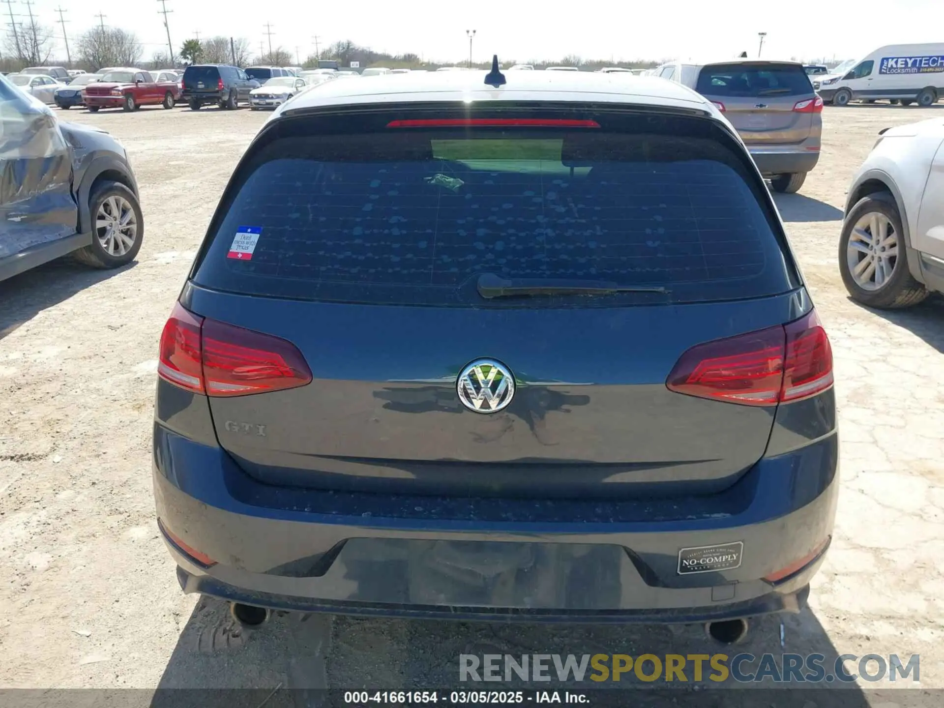 16 Photograph of a damaged car 3VW5T7AU4MM000946 VOLKSWAGEN GOLF GTI 2021