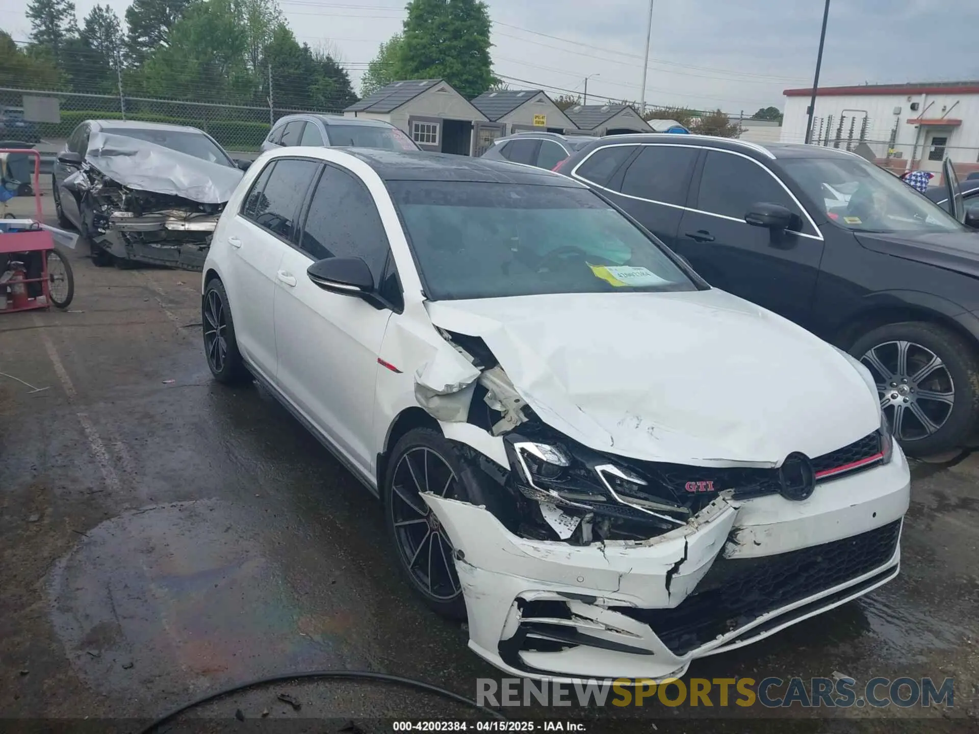 1 Photograph of a damaged car 3VW5T7AU6MM008515 VOLKSWAGEN GOLF GTI 2021