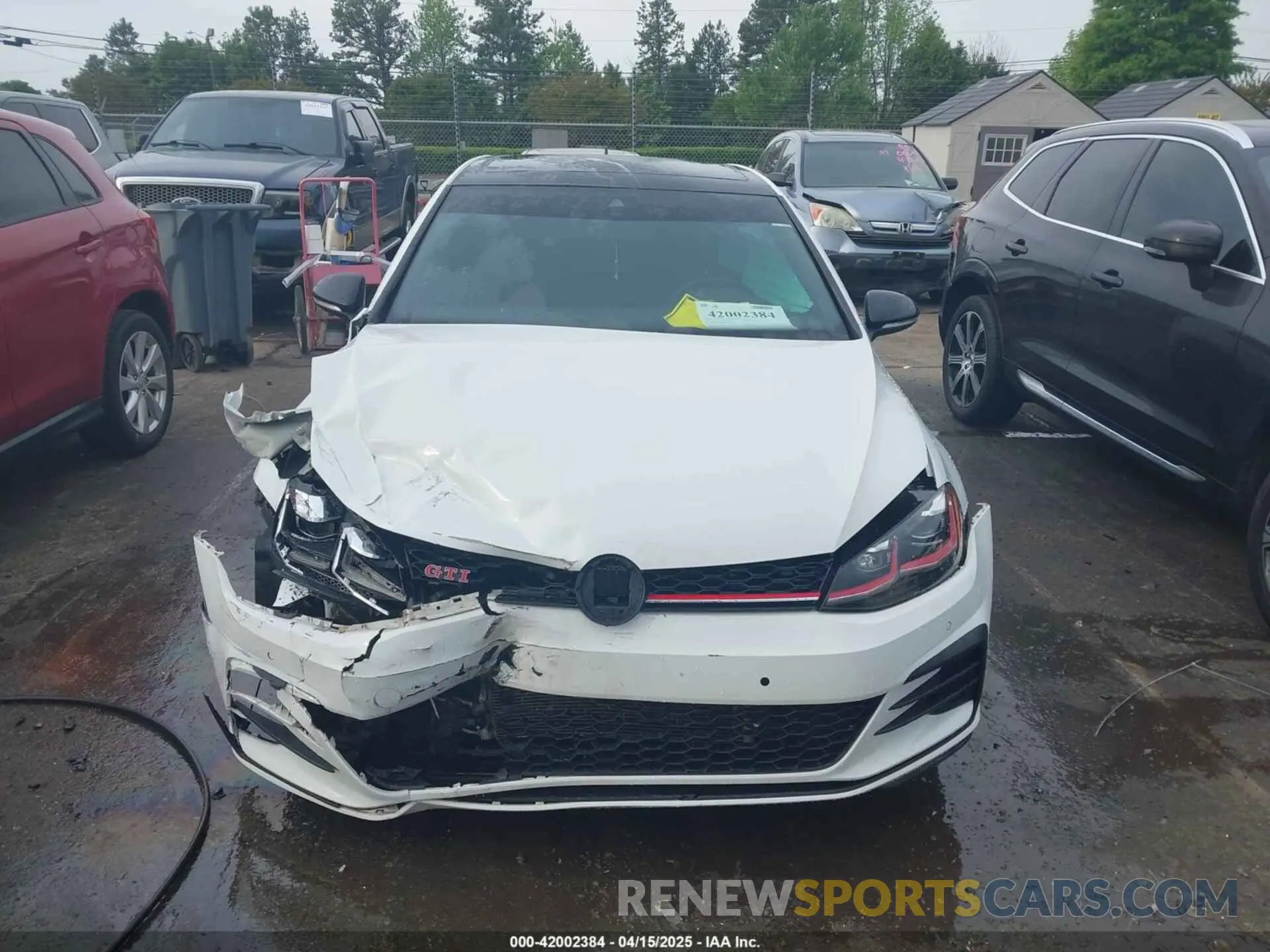 12 Photograph of a damaged car 3VW5T7AU6MM008515 VOLKSWAGEN GOLF GTI 2021
