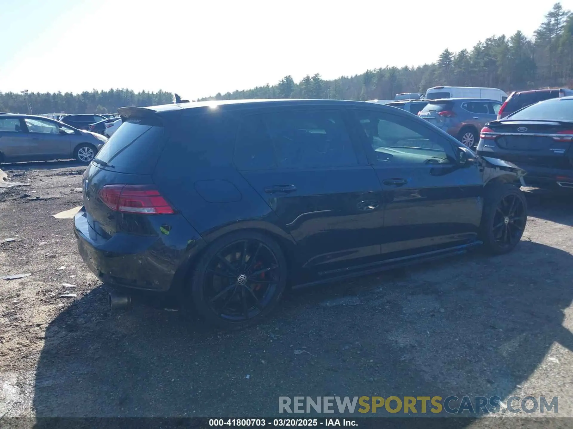 14 Photograph of a damaged car 3VW6T7AU1MM008104 VOLKSWAGEN GOLF GTI 2021