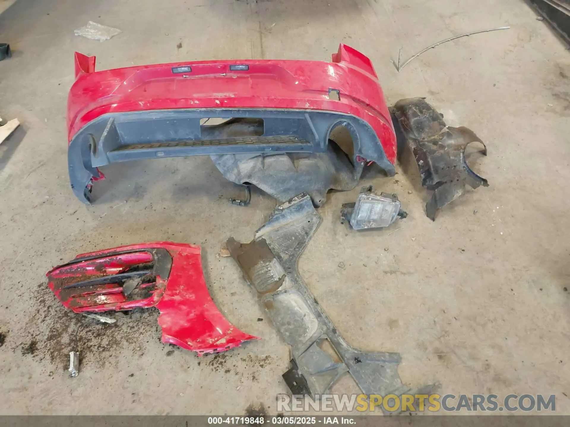 12 Photograph of a damaged car 3VW6T7AU9MM001384 VOLKSWAGEN GOLF GTI 2021