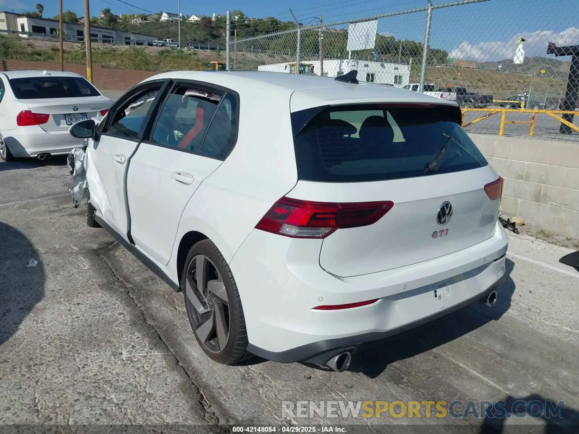 3 Photograph of a damaged car WVWRA7CD0PW212965 VOLKSWAGEN GOLF GTI 2023