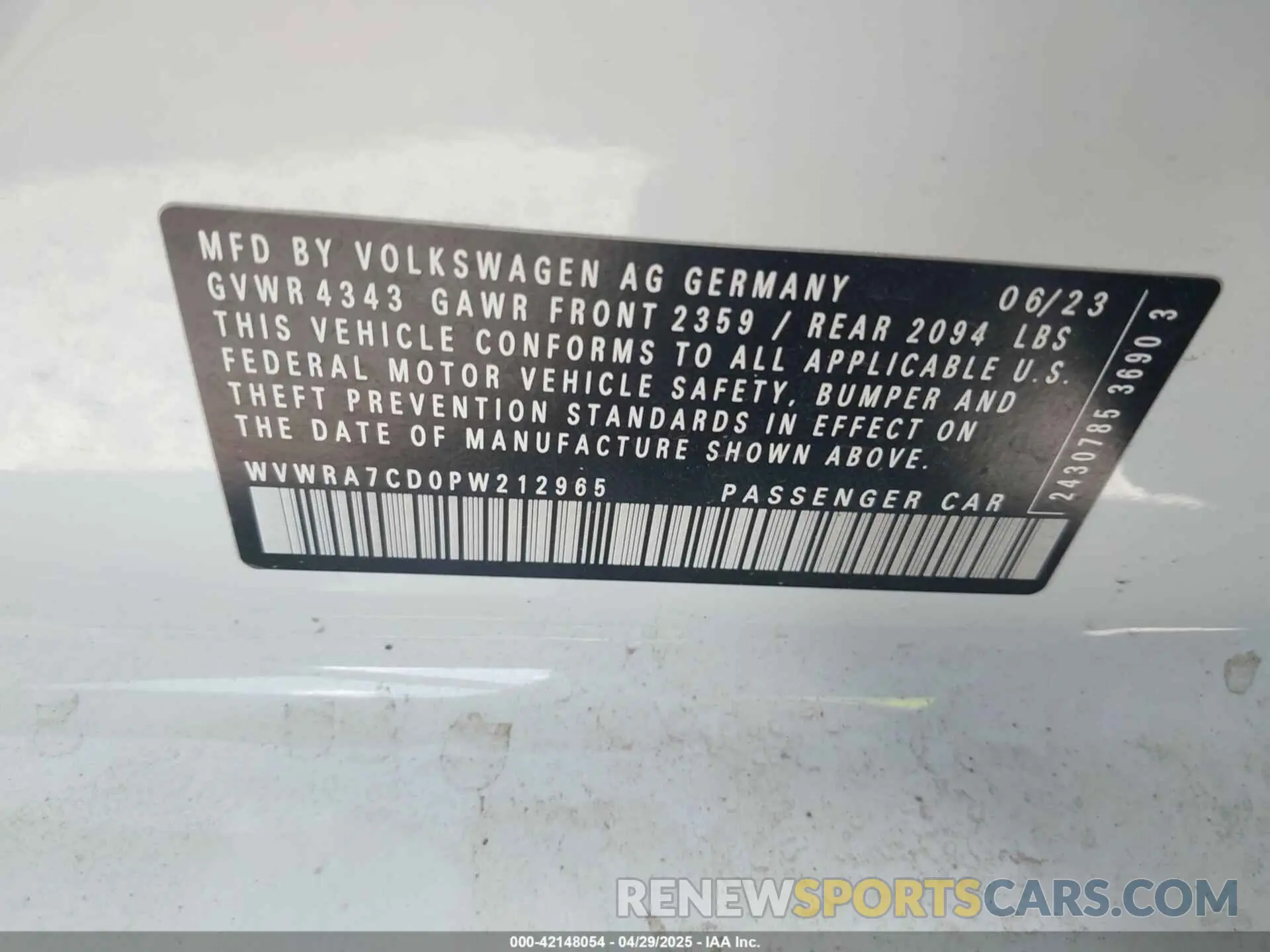 9 Photograph of a damaged car WVWRA7CD0PW212965 VOLKSWAGEN GOLF GTI 2023